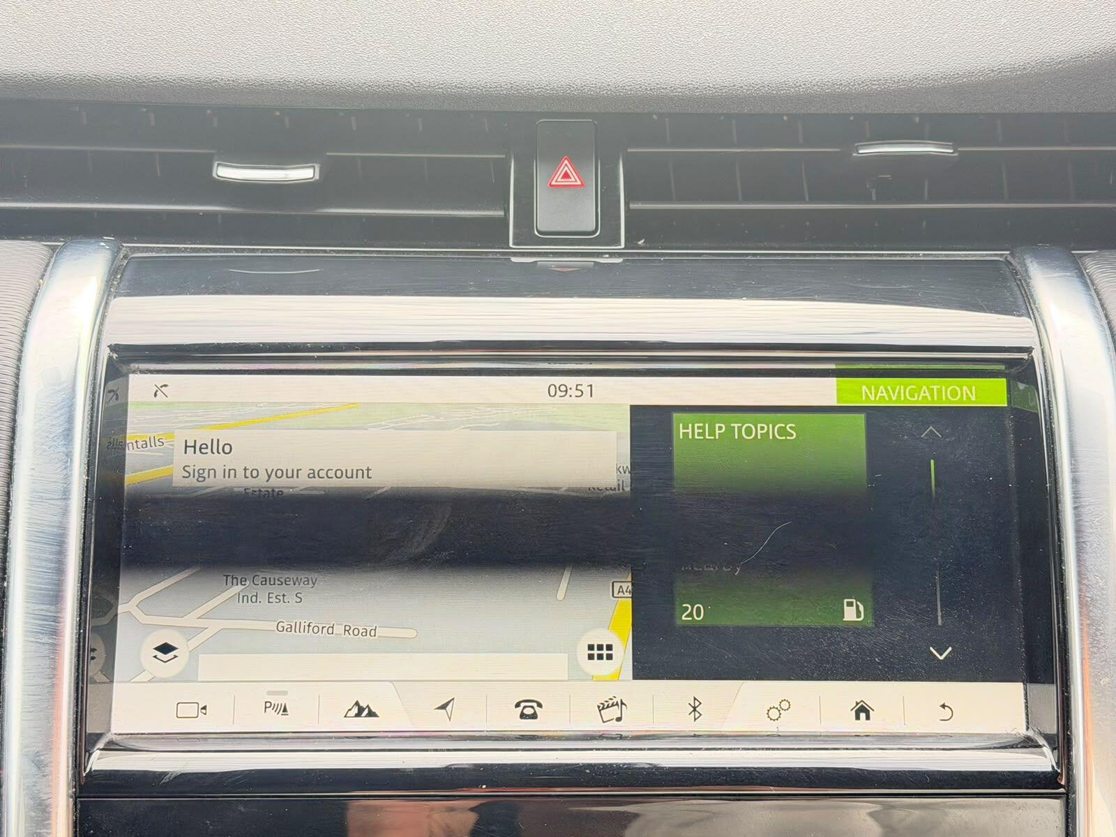 Land Rover Discovery Sport view 24