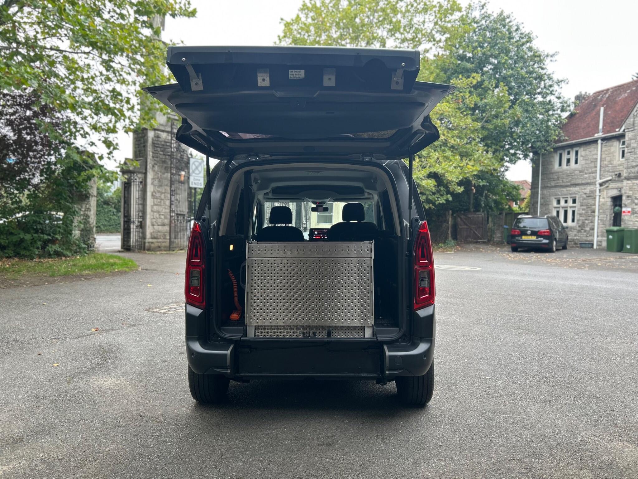 Citroen Berlingo view 24