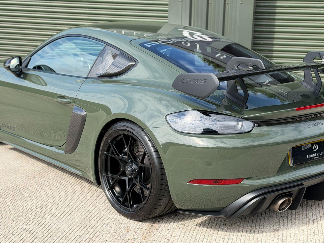 Porsche 718 Cayman view 30