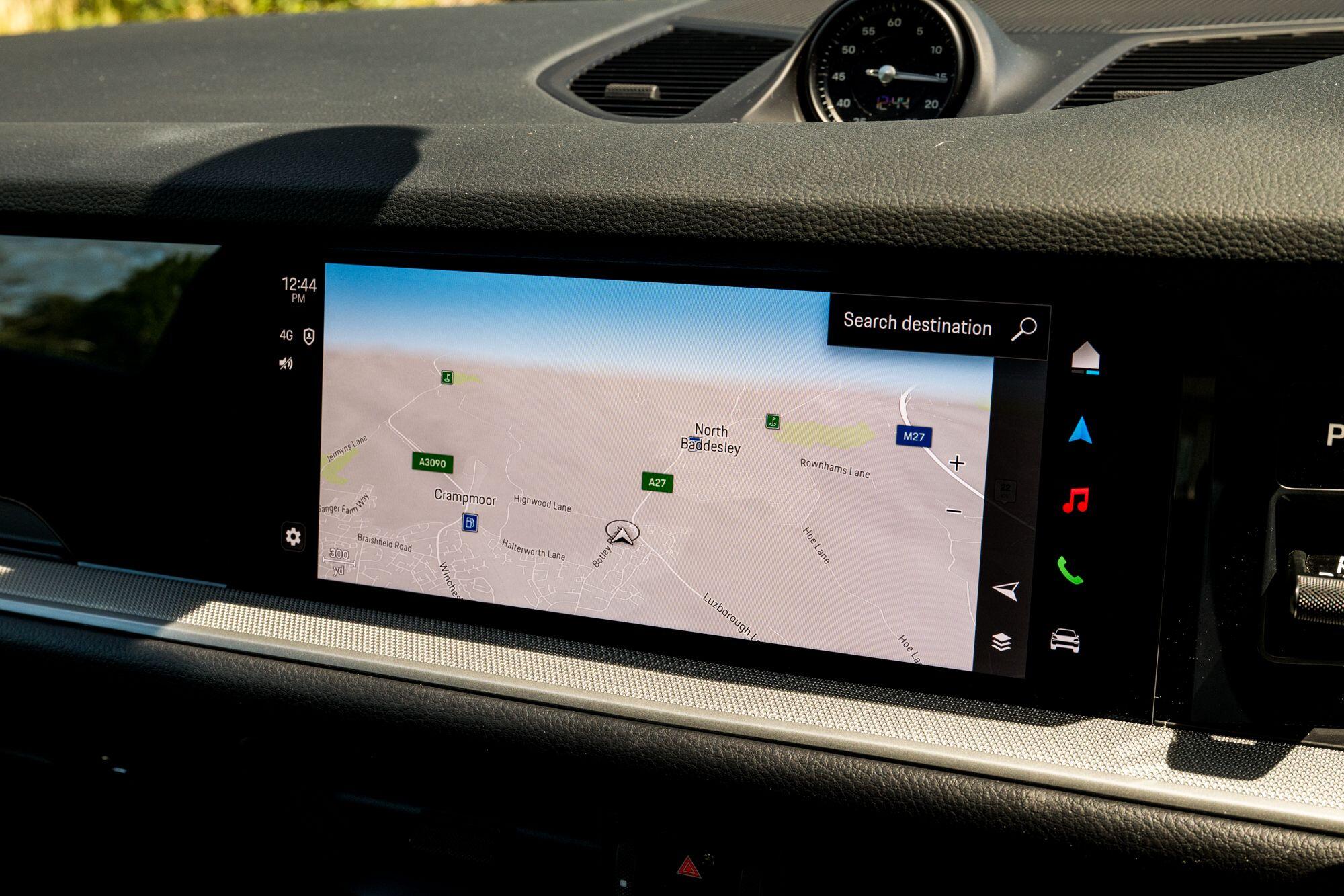 Porsche Cayenne view 44