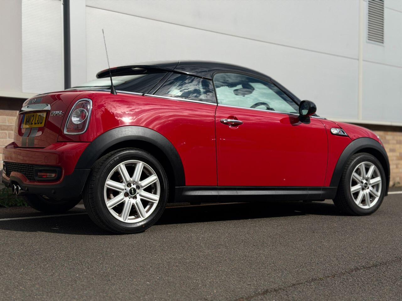 Mini Cooper view 15