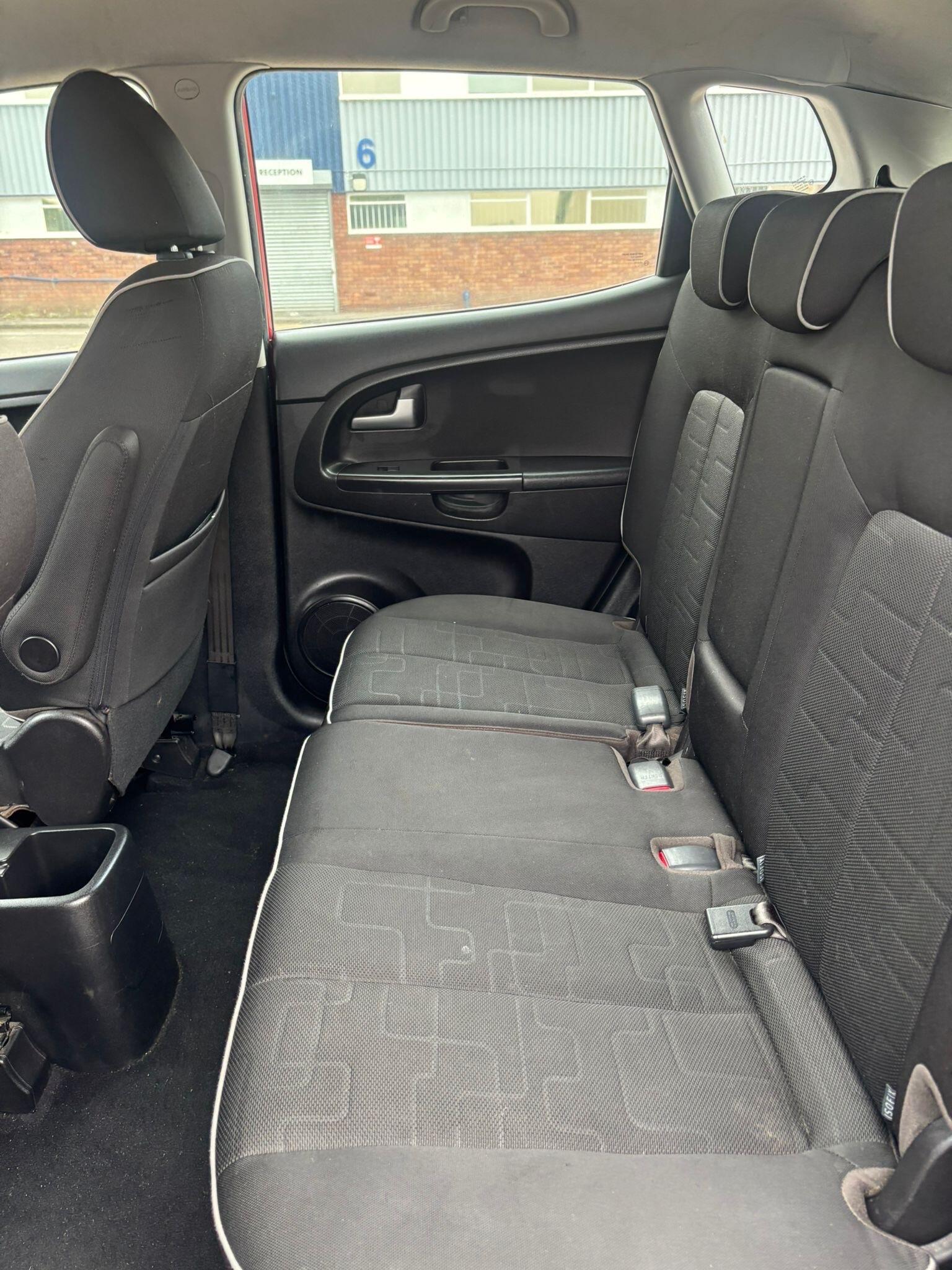 Kia Venga view 24