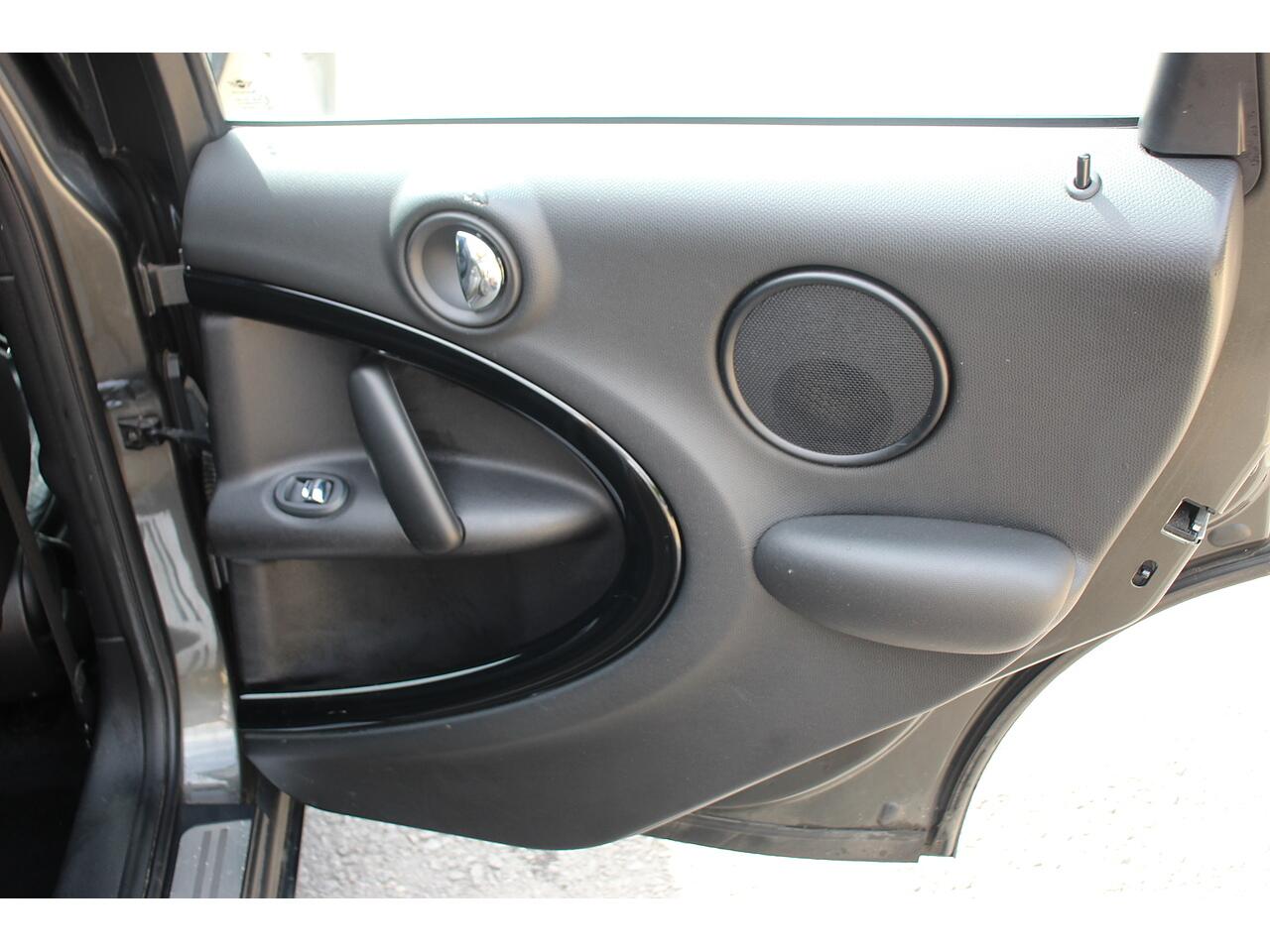 Mini Countryman view 34