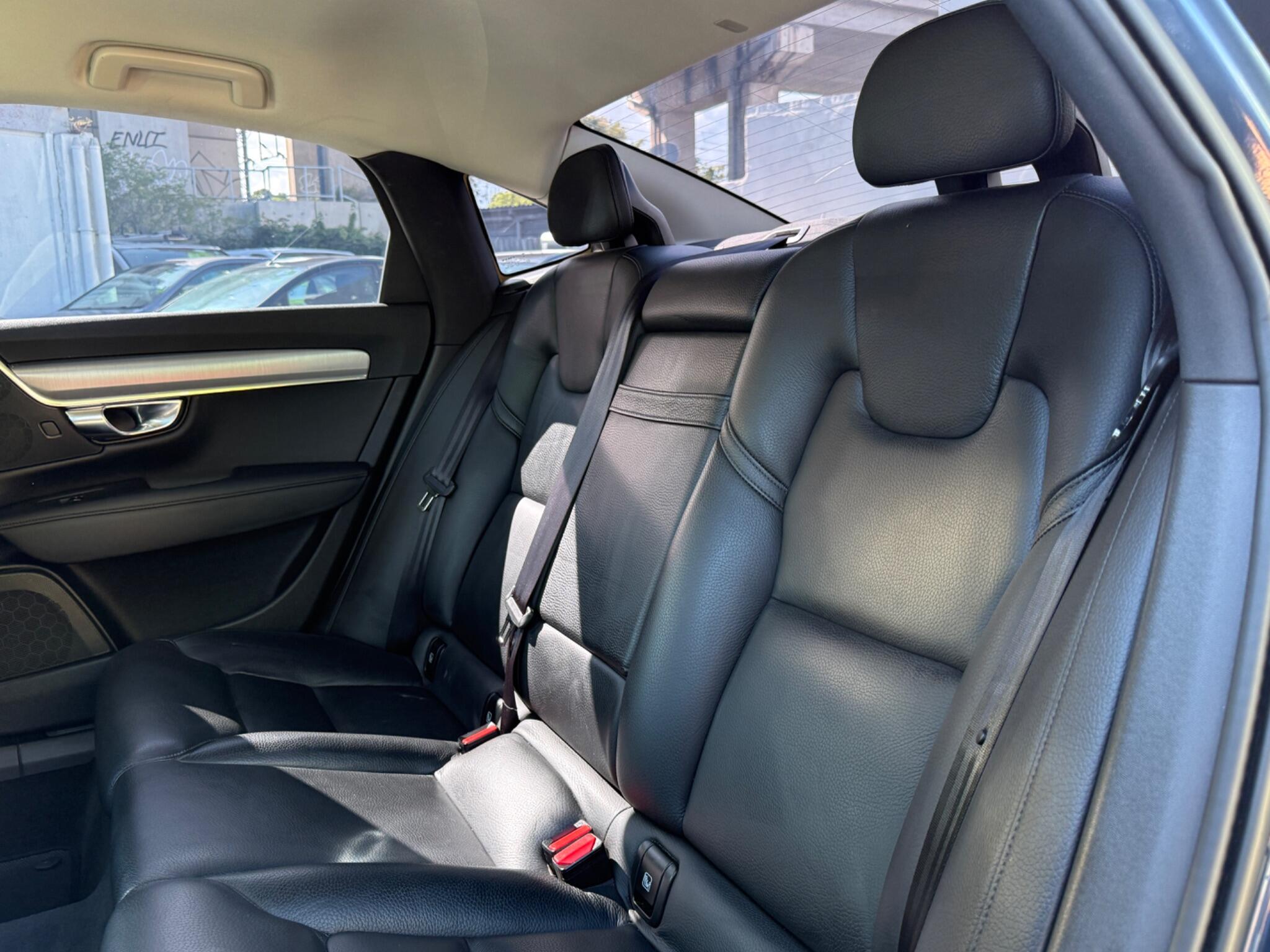 Volvo S90 - Image 56