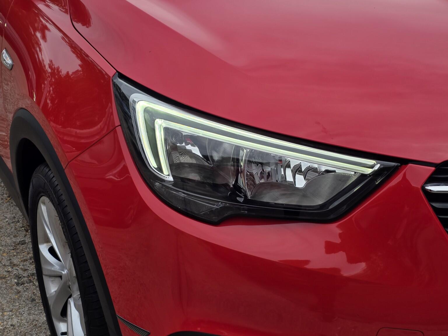 Vauxhall Crossland X view 9