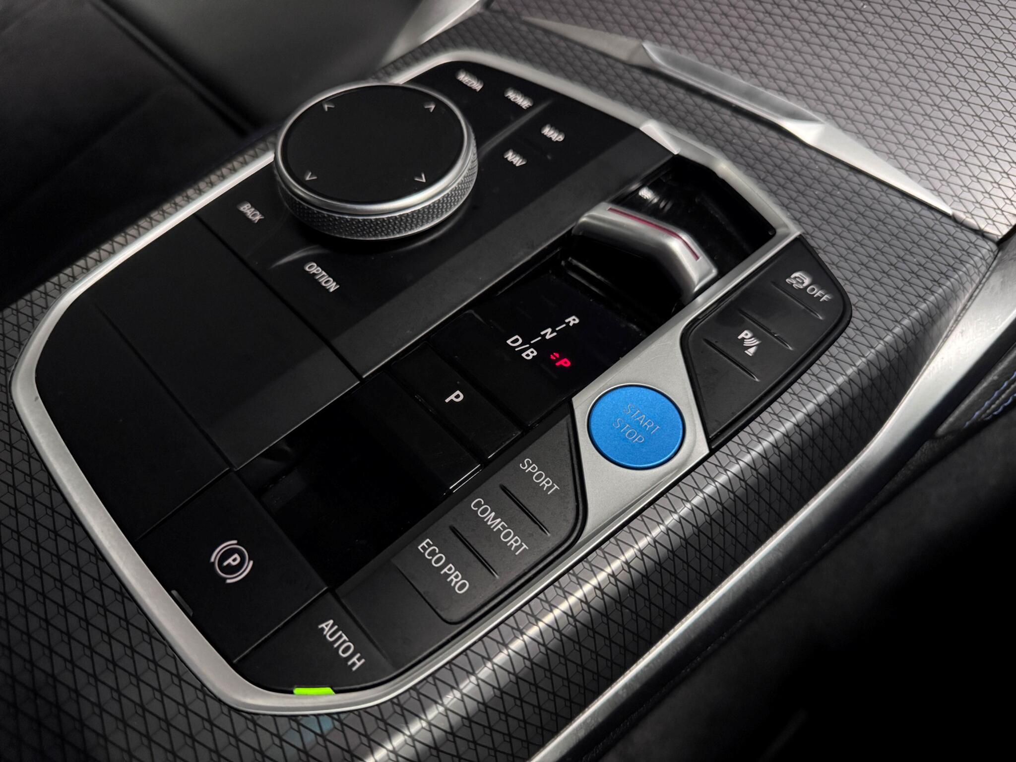 BMW I4 view 36