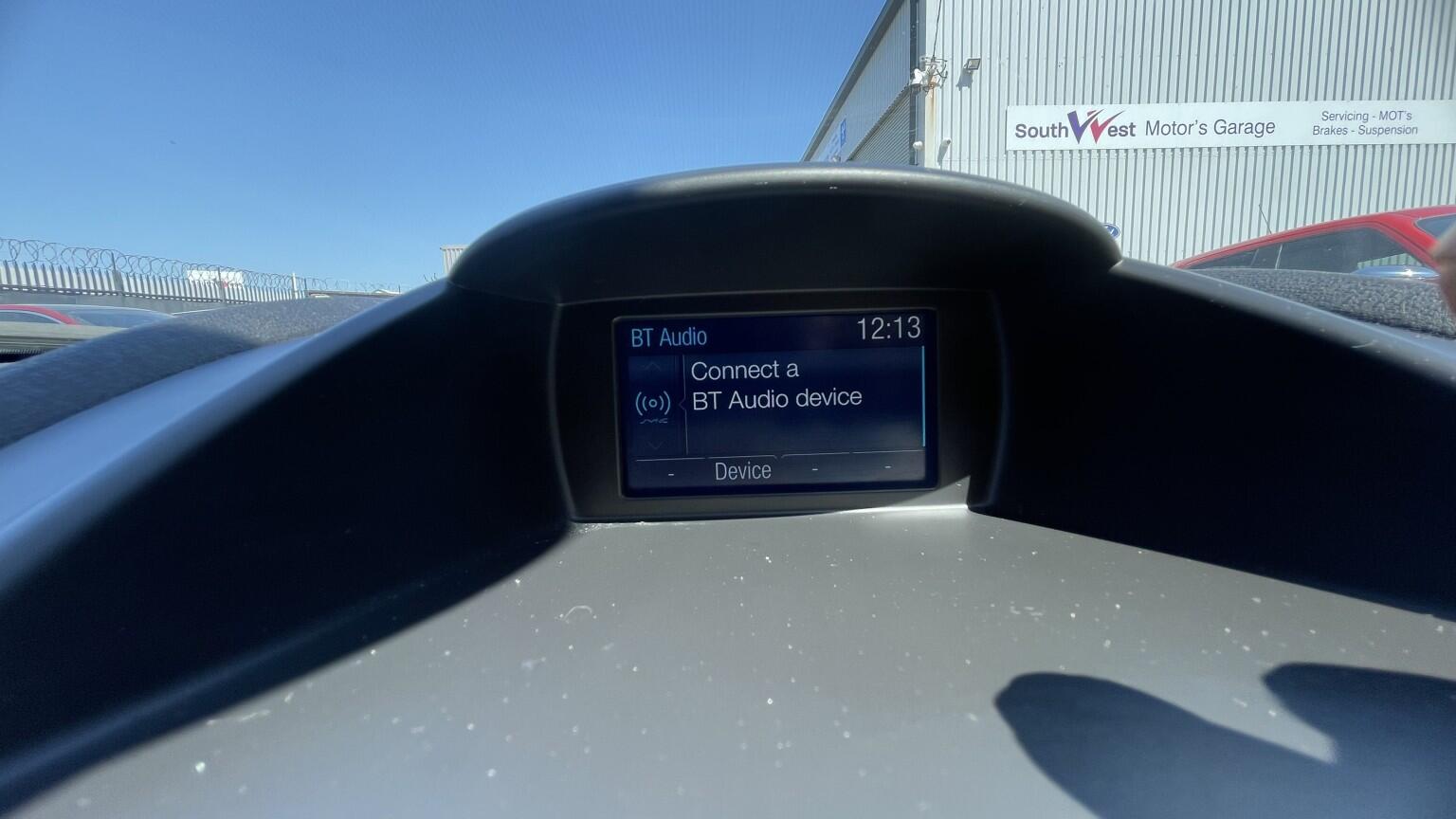 Ford Fiesta view 38
