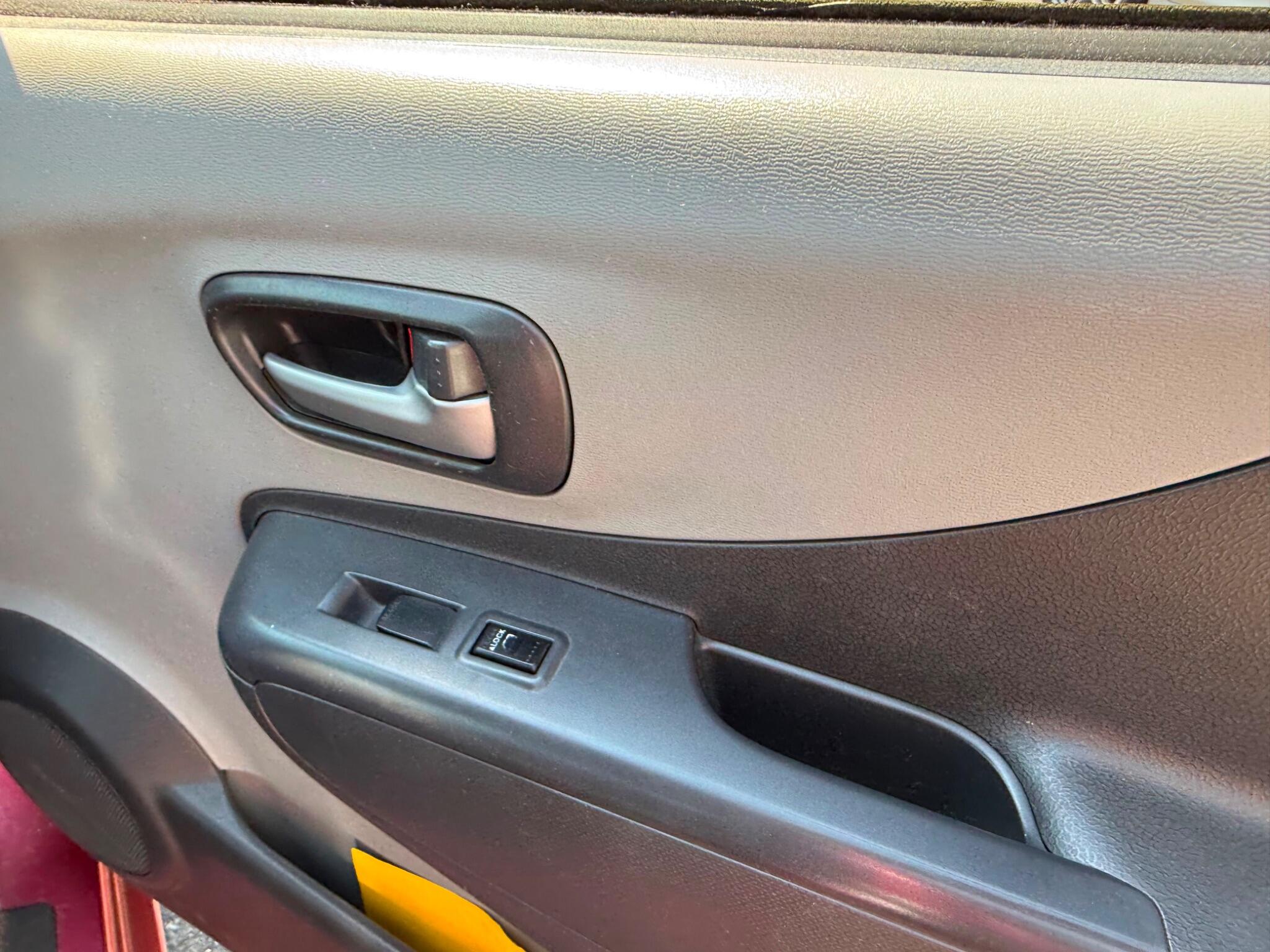 Suzuki Alto view 9