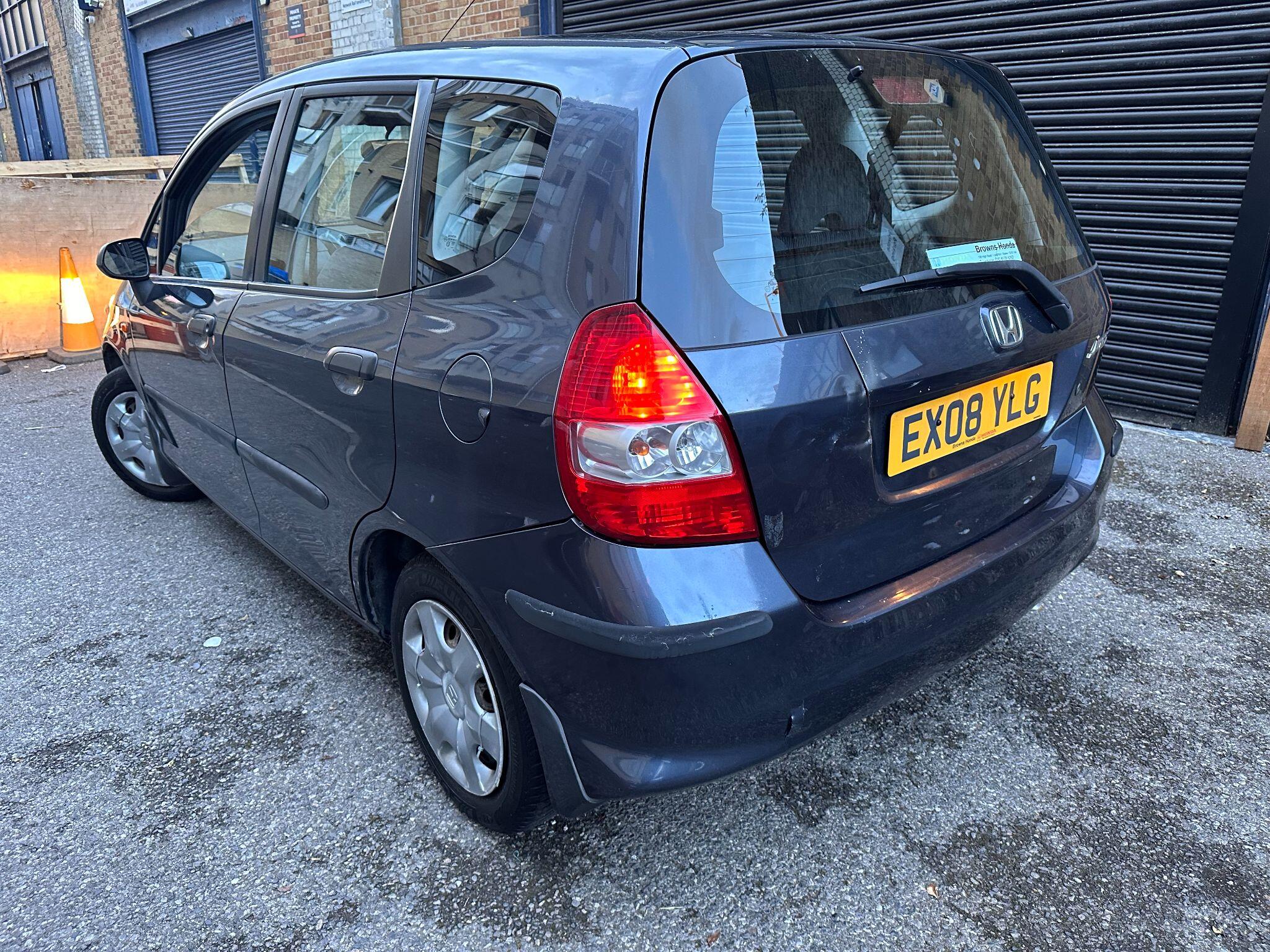 Honda Jazz view 4