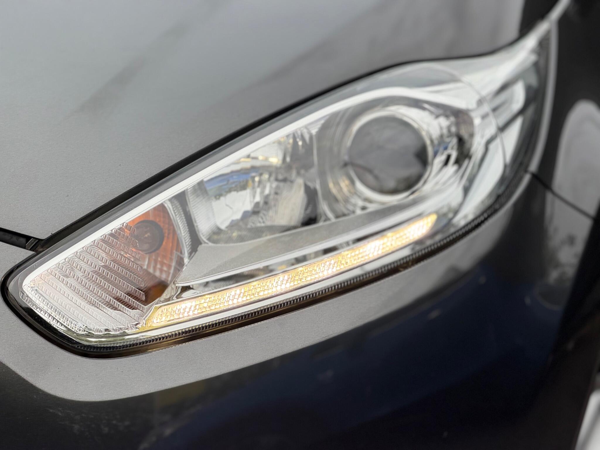Ford Fiesta view 49