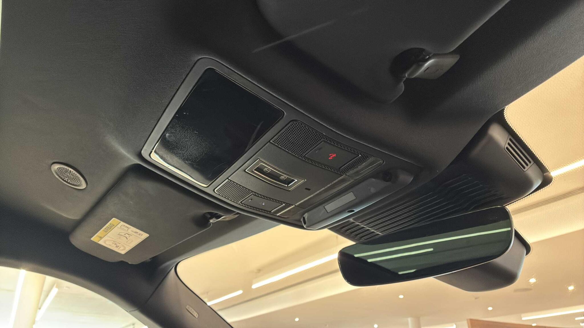 Land Rover Range Rover Evoque view 35