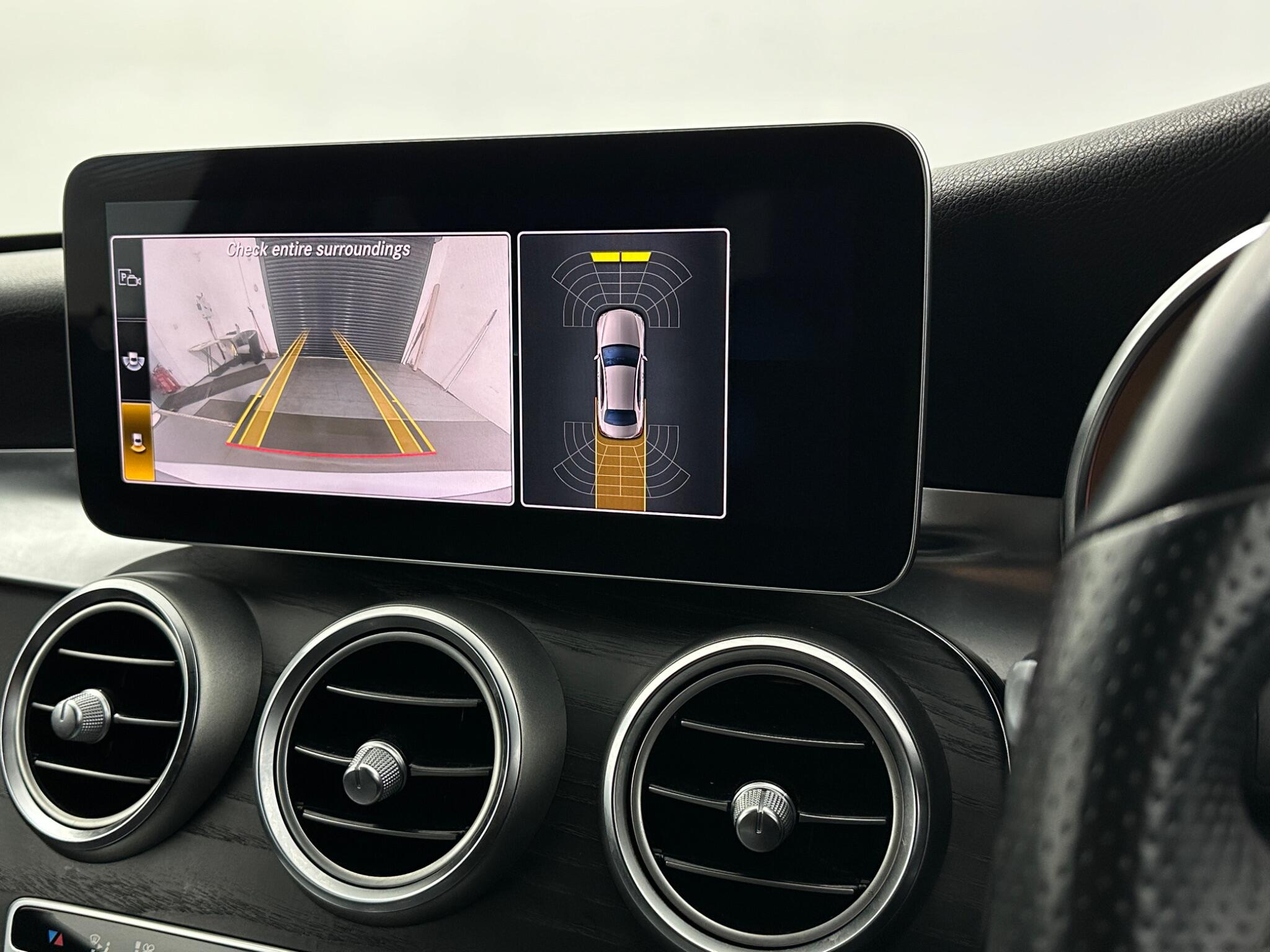 Mercedes-Benz C-Class view 24