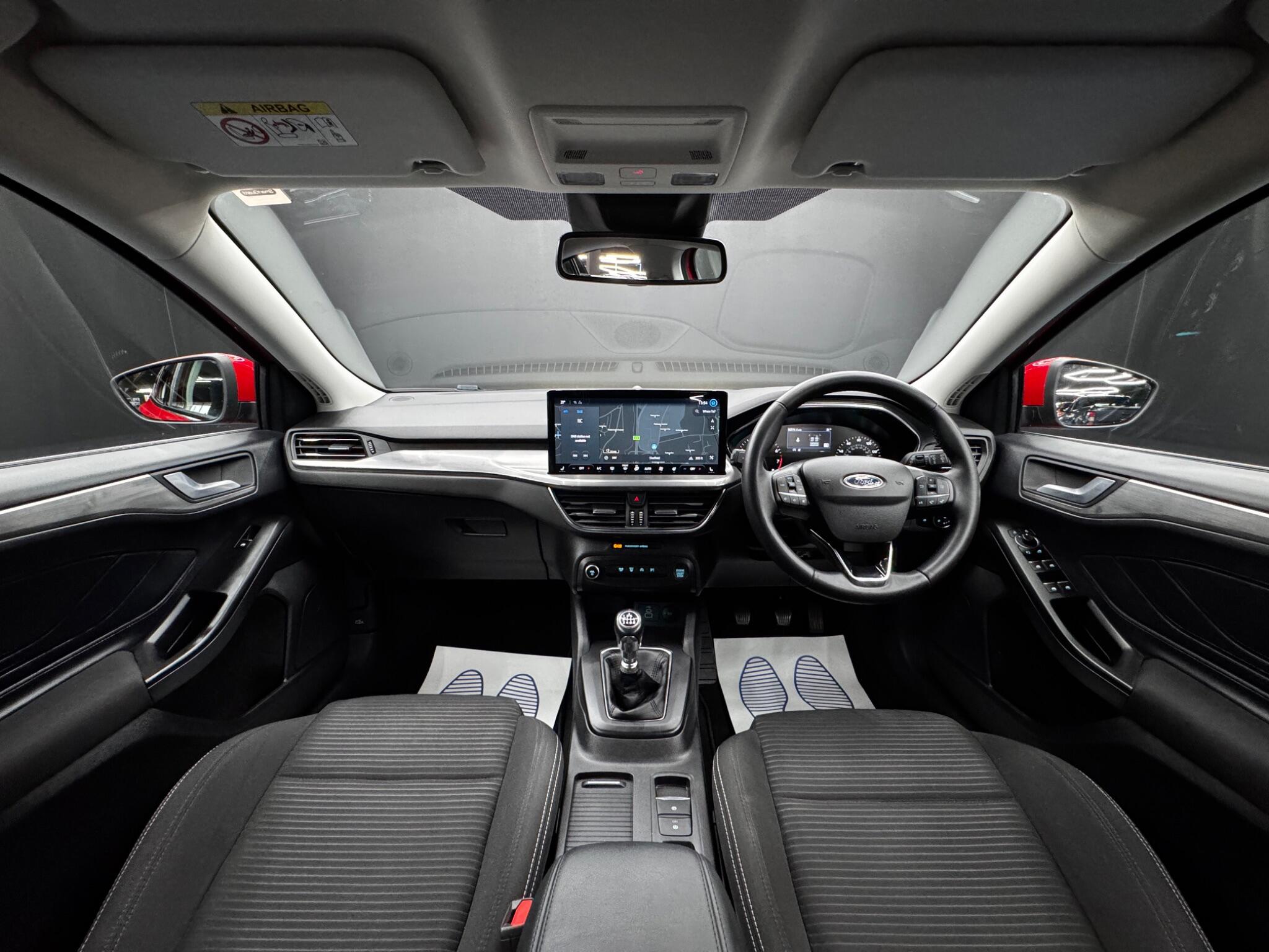 Ford Focus view 17