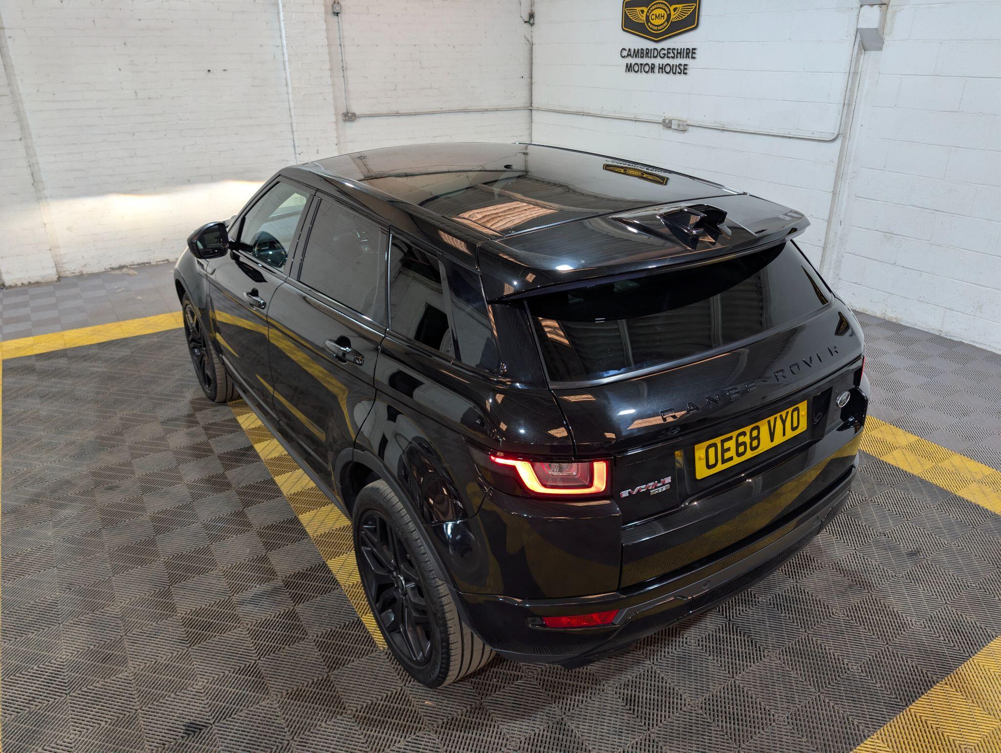 Land Rover Range Rover Evoque view 4
