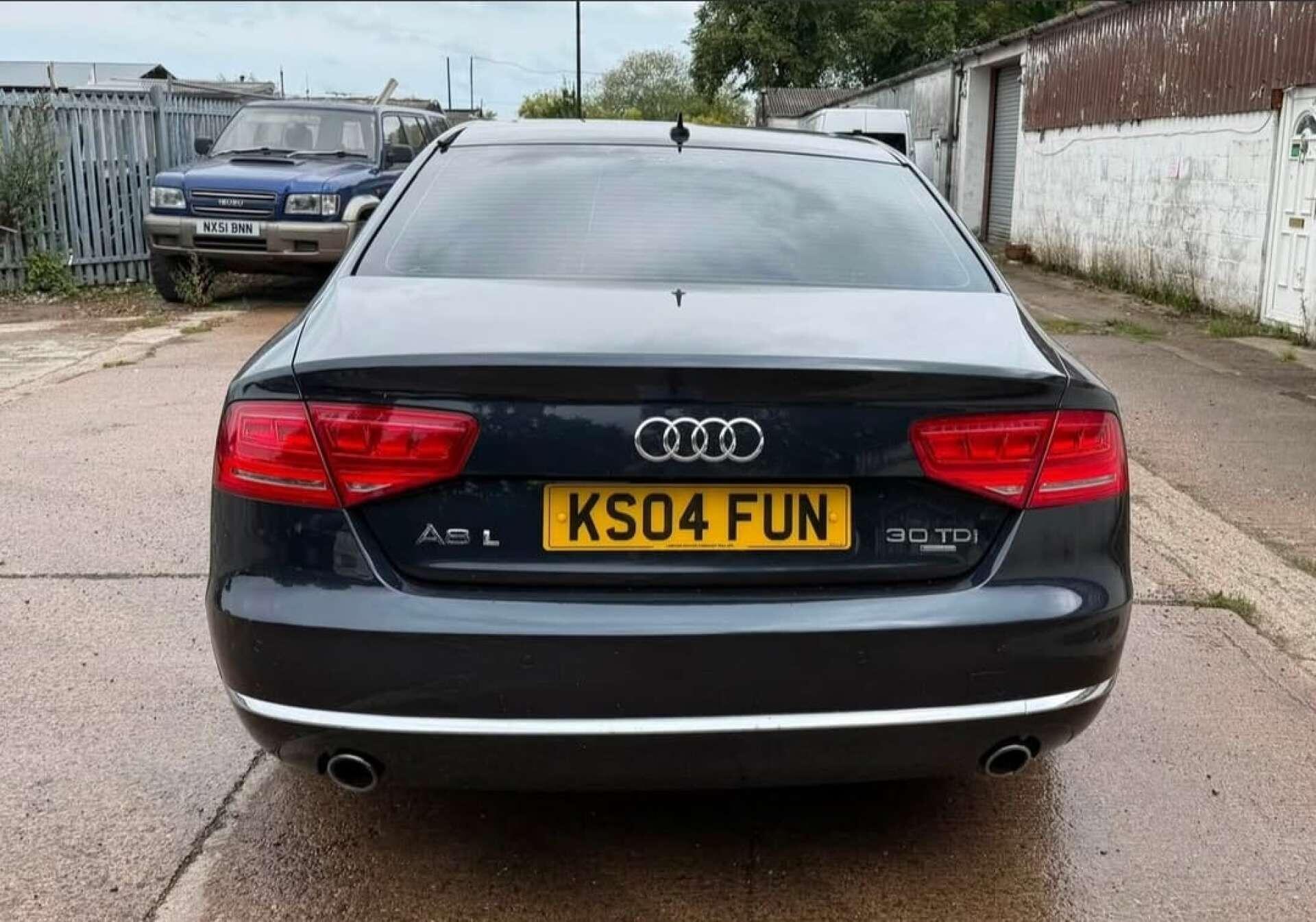 Audi A8 view 6