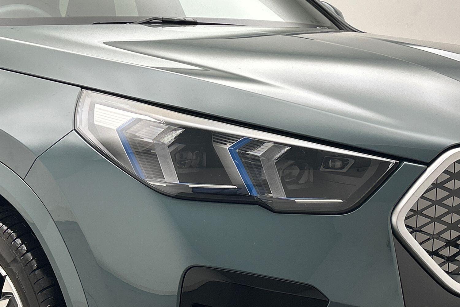 BMW iX2 view 21