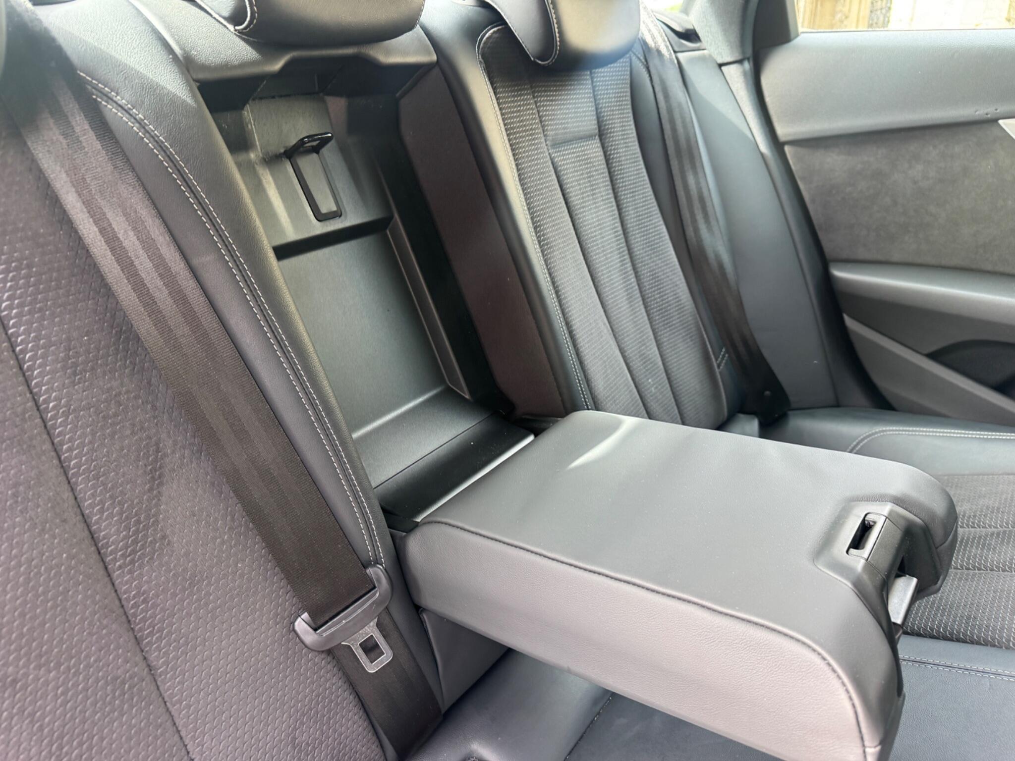 Audi A4 view 29
