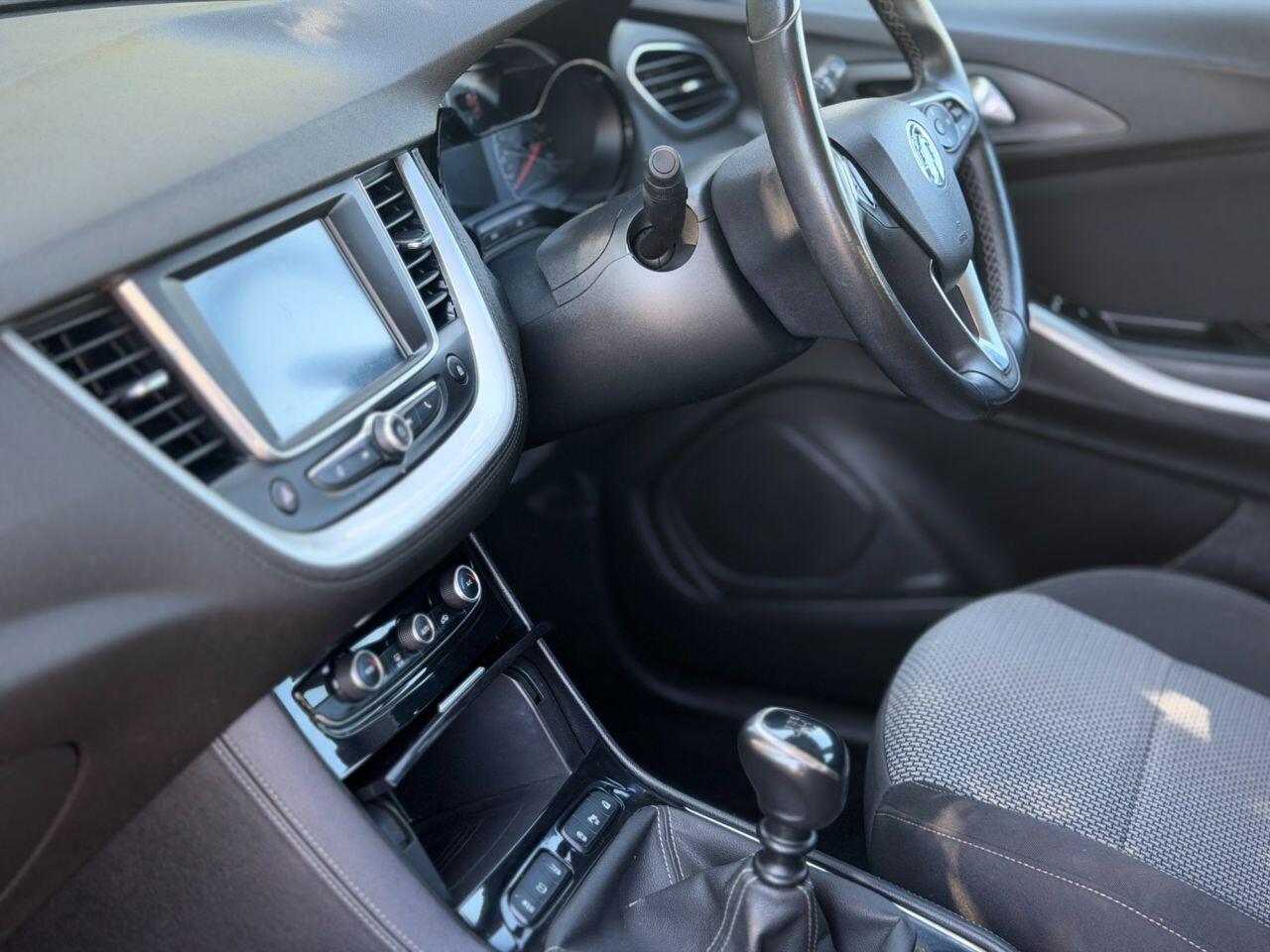 Vauxhall Grandland X view 11
