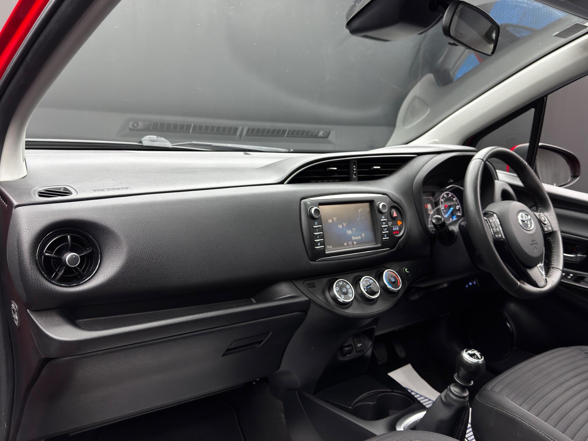 Toyota Yaris view 11