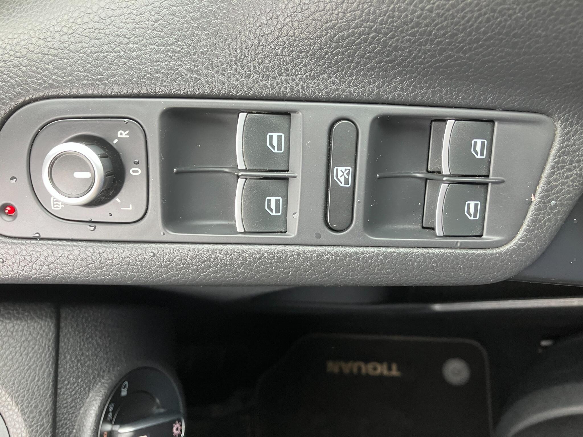 Volkswagen Tiguan view 37