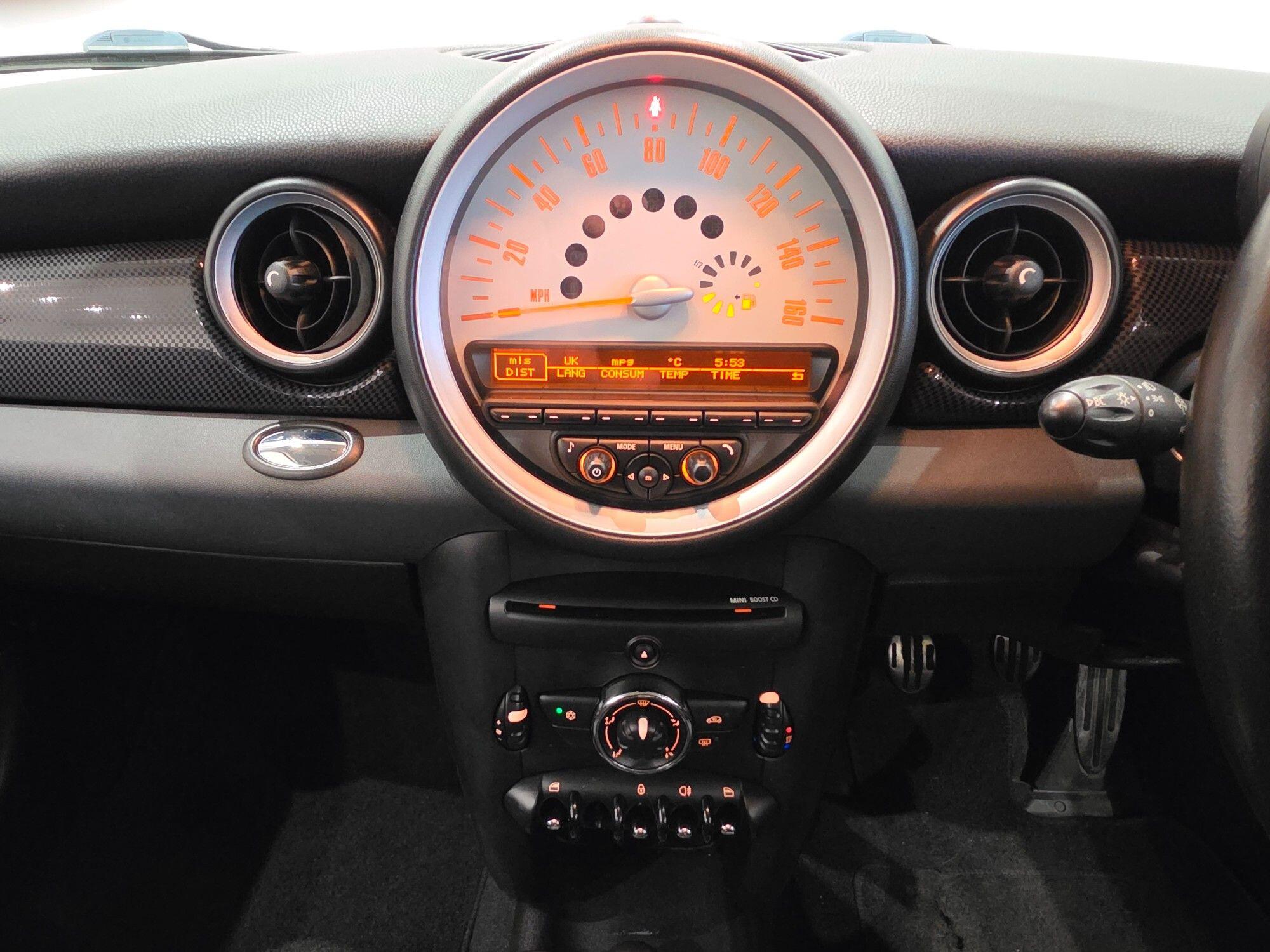Mini Clubman view 27