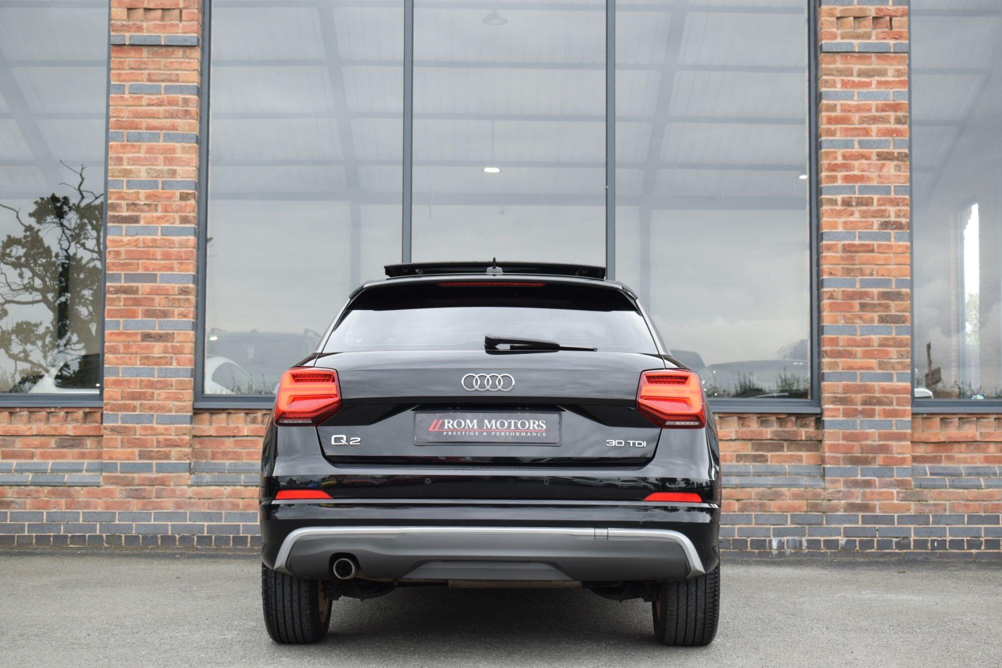 Audi Q2 view 6