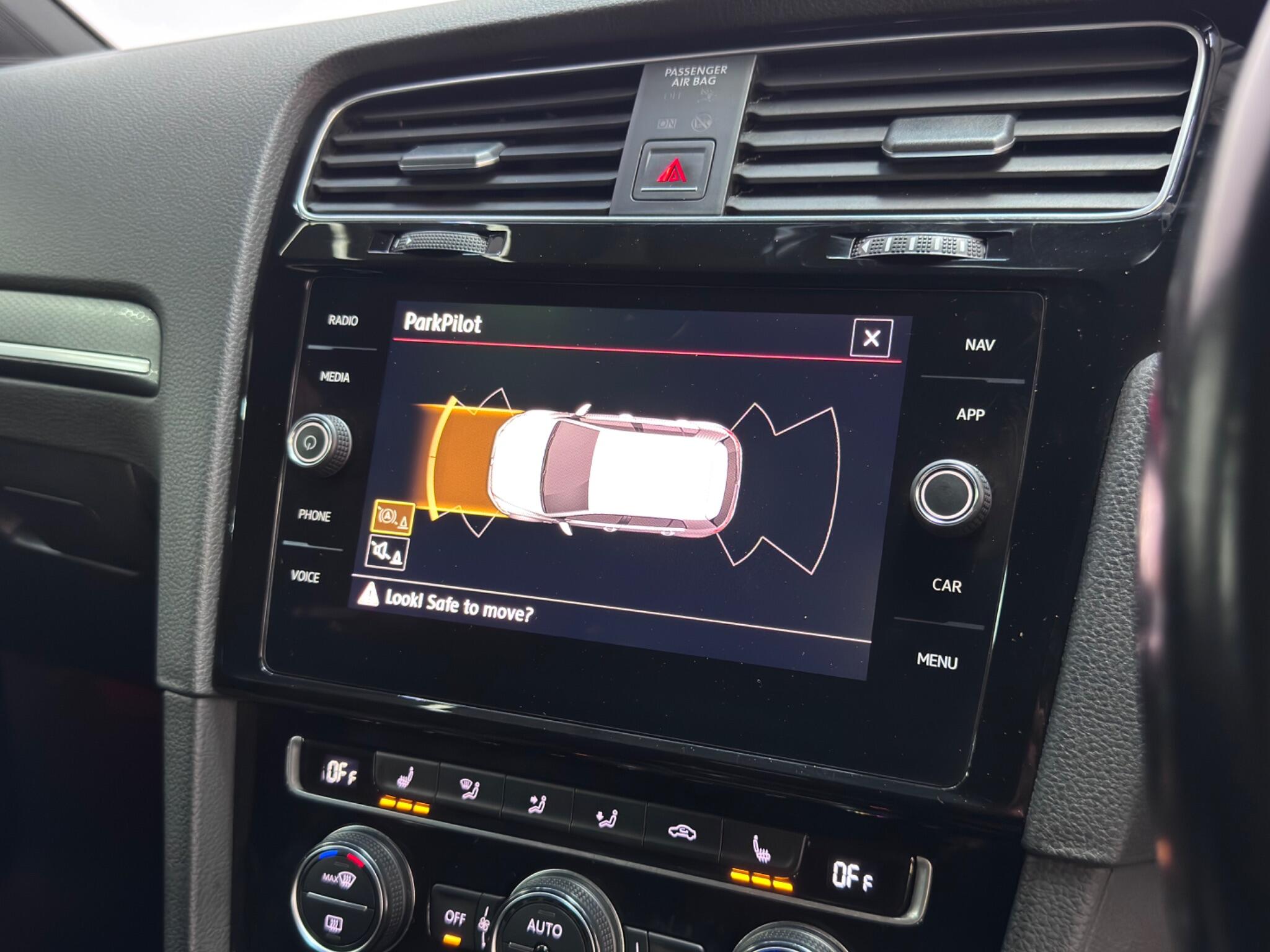 Volkswagen Golf view 16