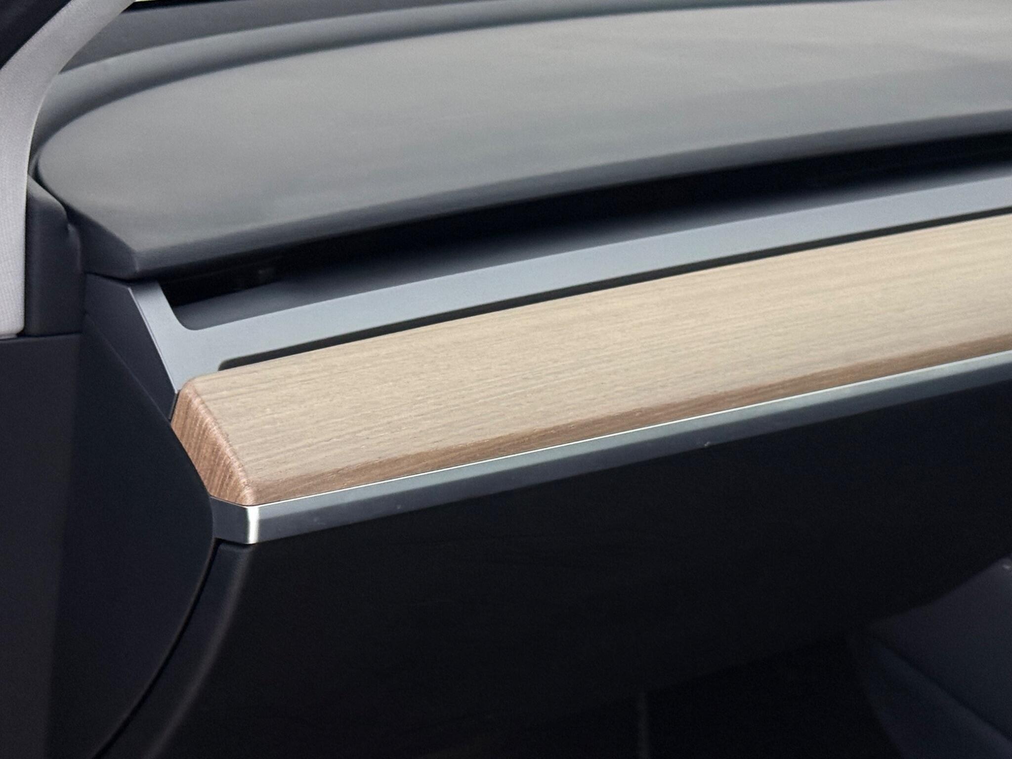 Tesla Model 3 view 22