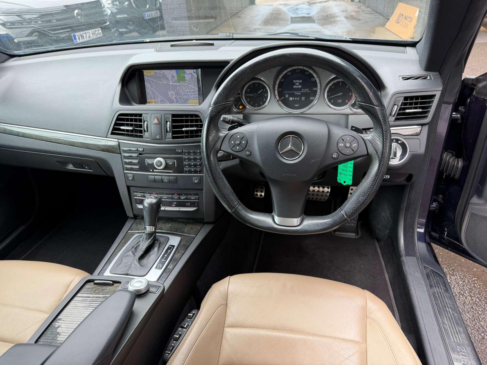 Mercedes-Benz E Class view 3