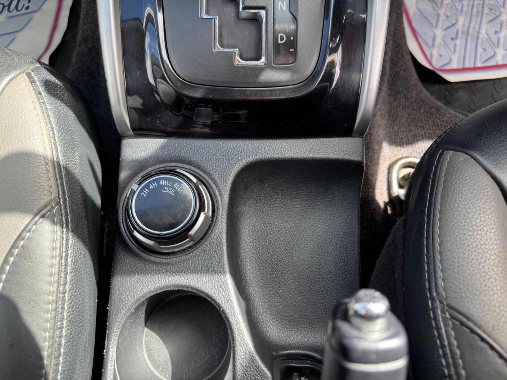 Mitsubishi L200 view 19
