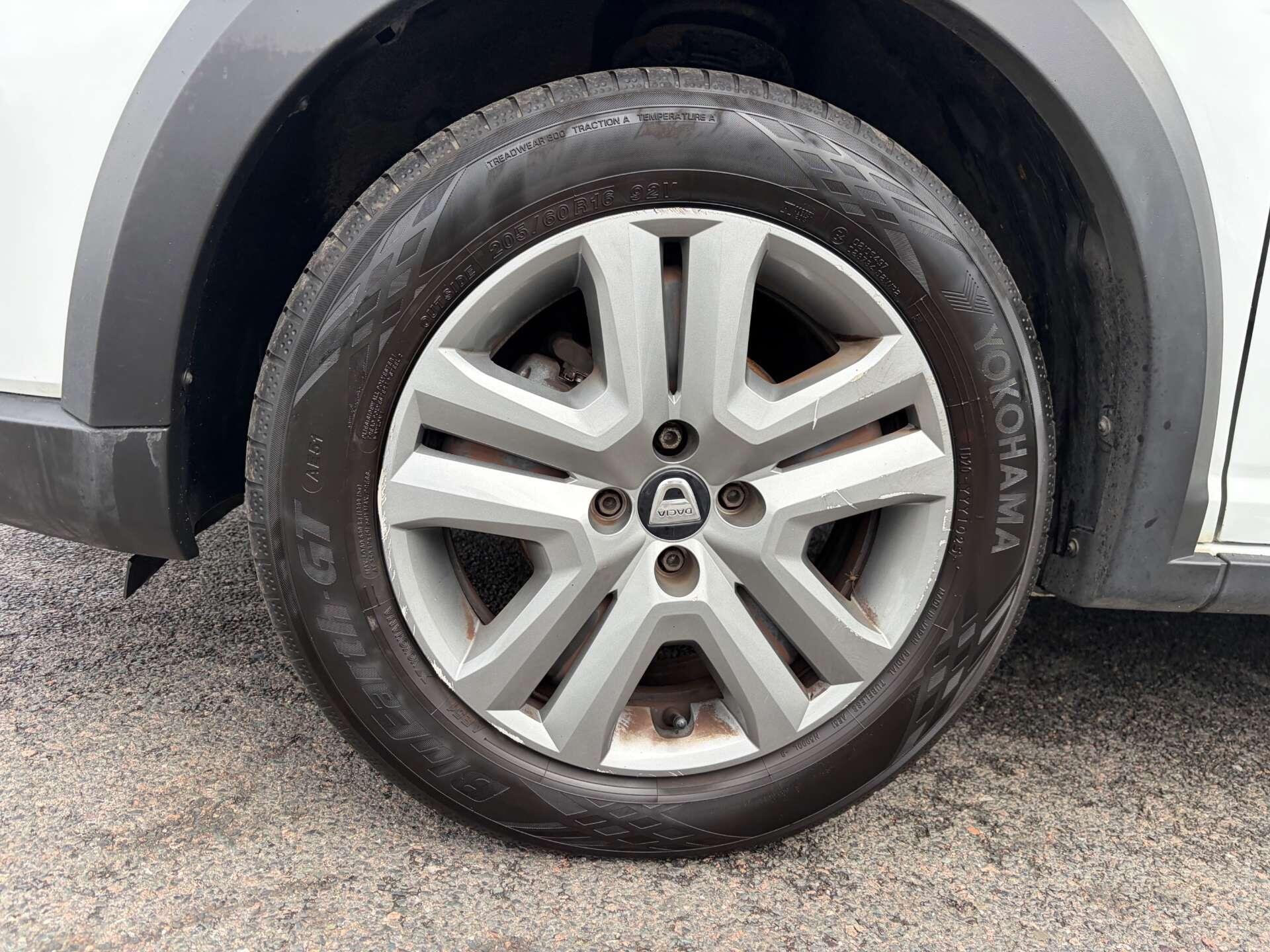 Dacia Sandero Stepway view 12
