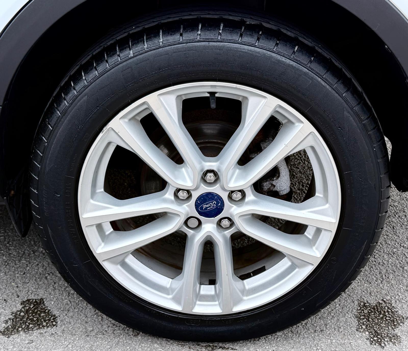 Ford Kuga view 77
