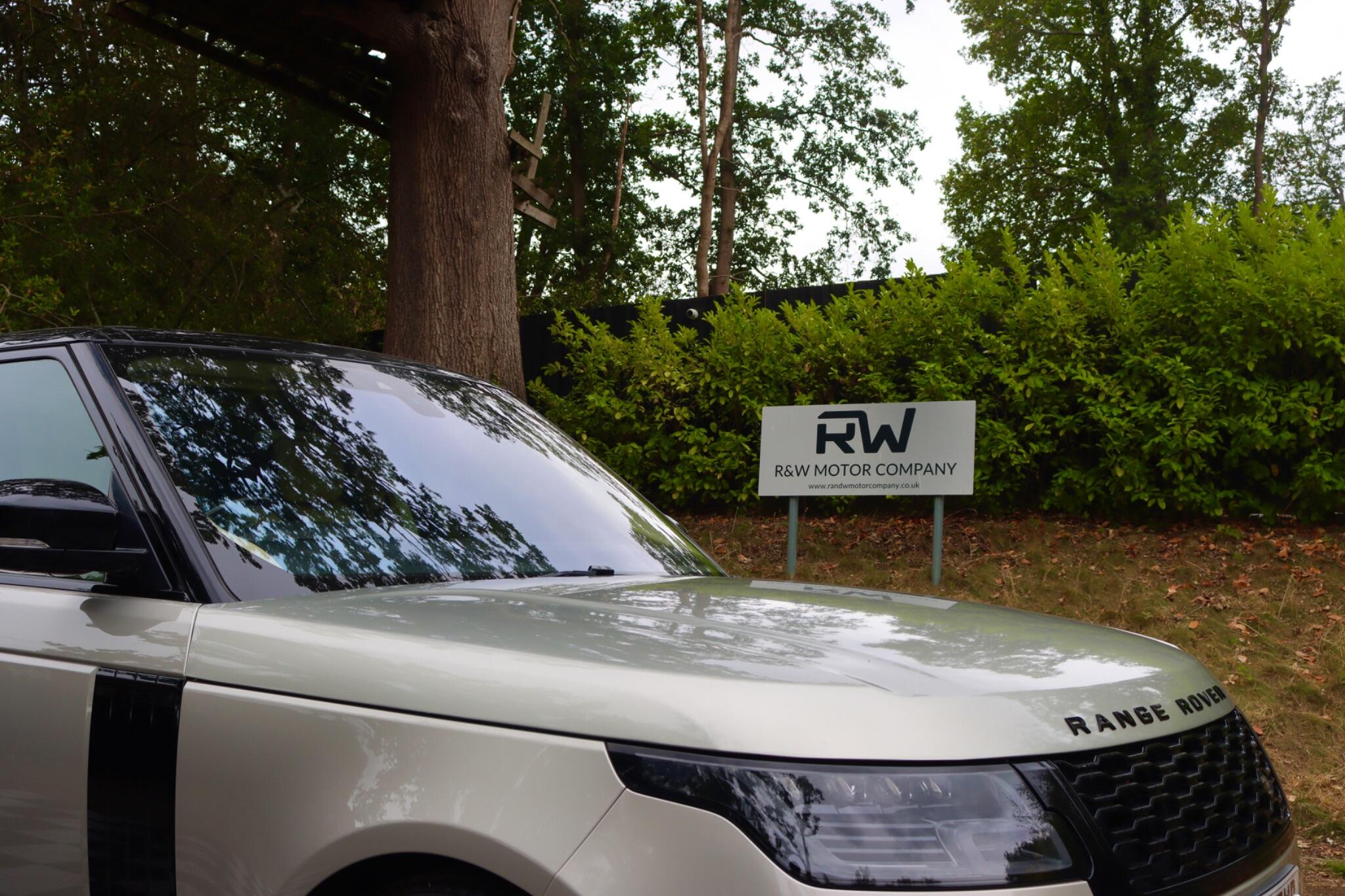 Land Rover Range Rover view 44