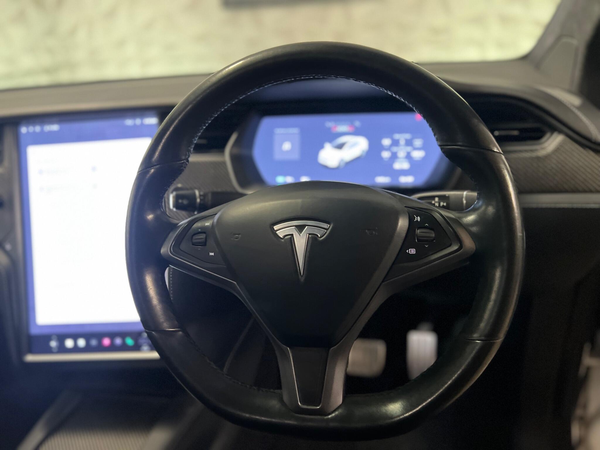 Tesla Model X view 4
