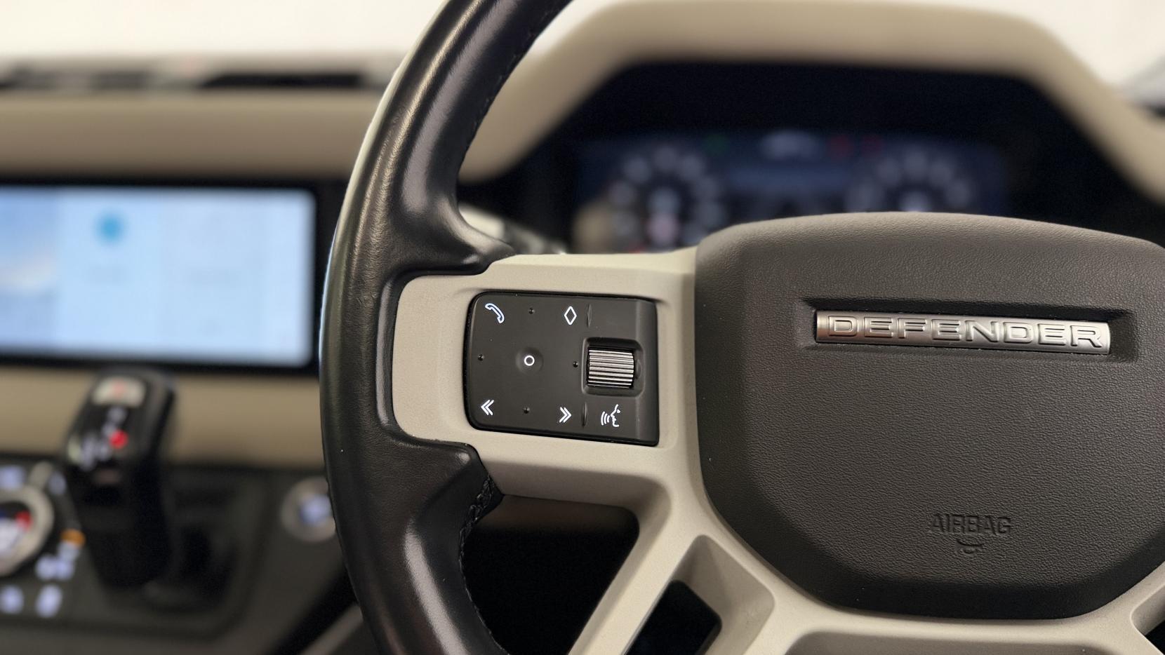 Land Rover Defender view 13