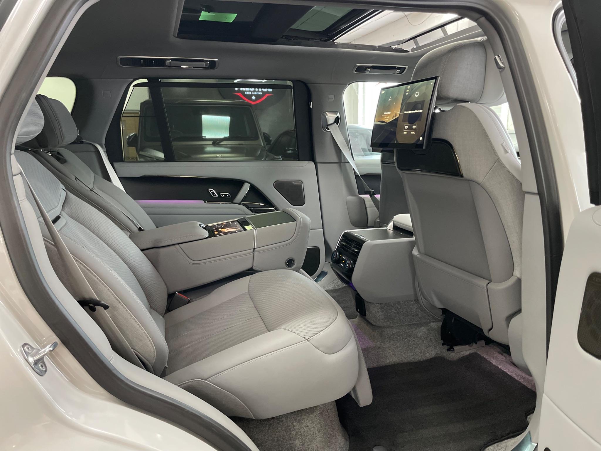 Land Rover Range Rover view 22
