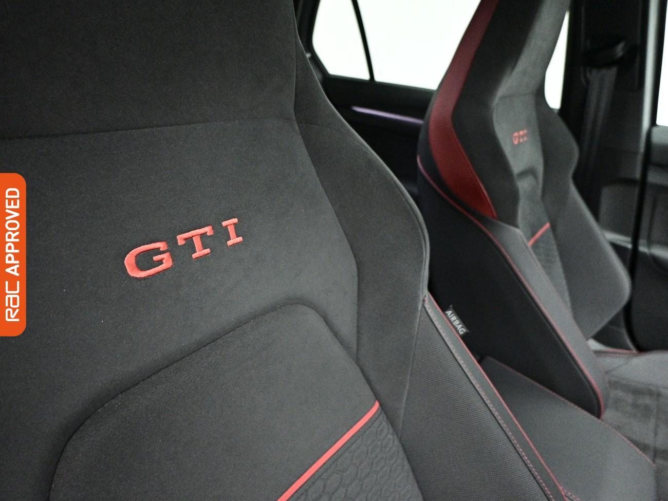 Volkswagen Golf view 26