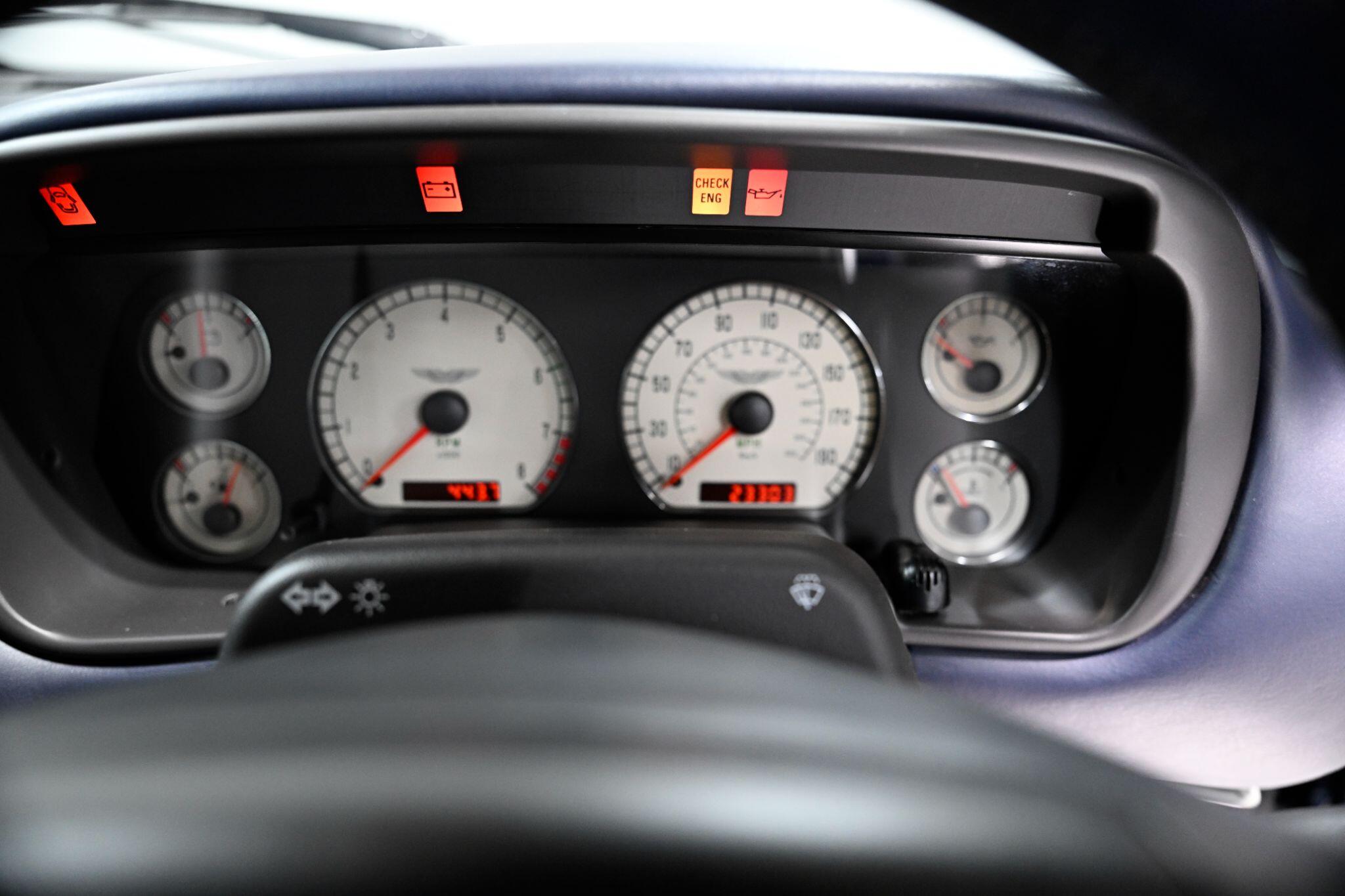 Aston Martin DB7 view 25
