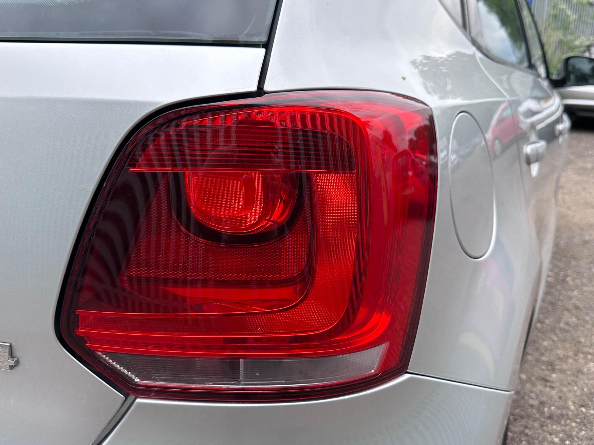 2011 Volkswagen Polo image 33