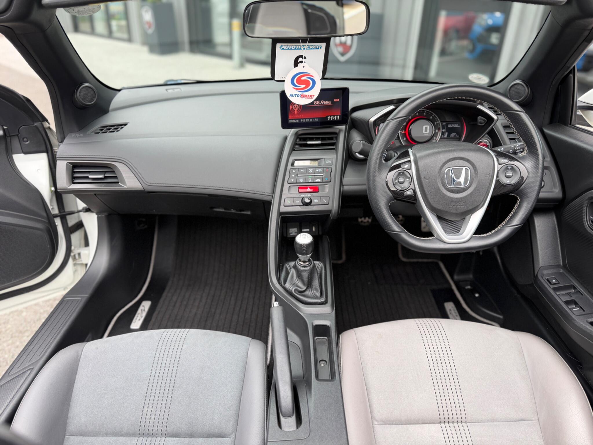 Honda S660 view 6