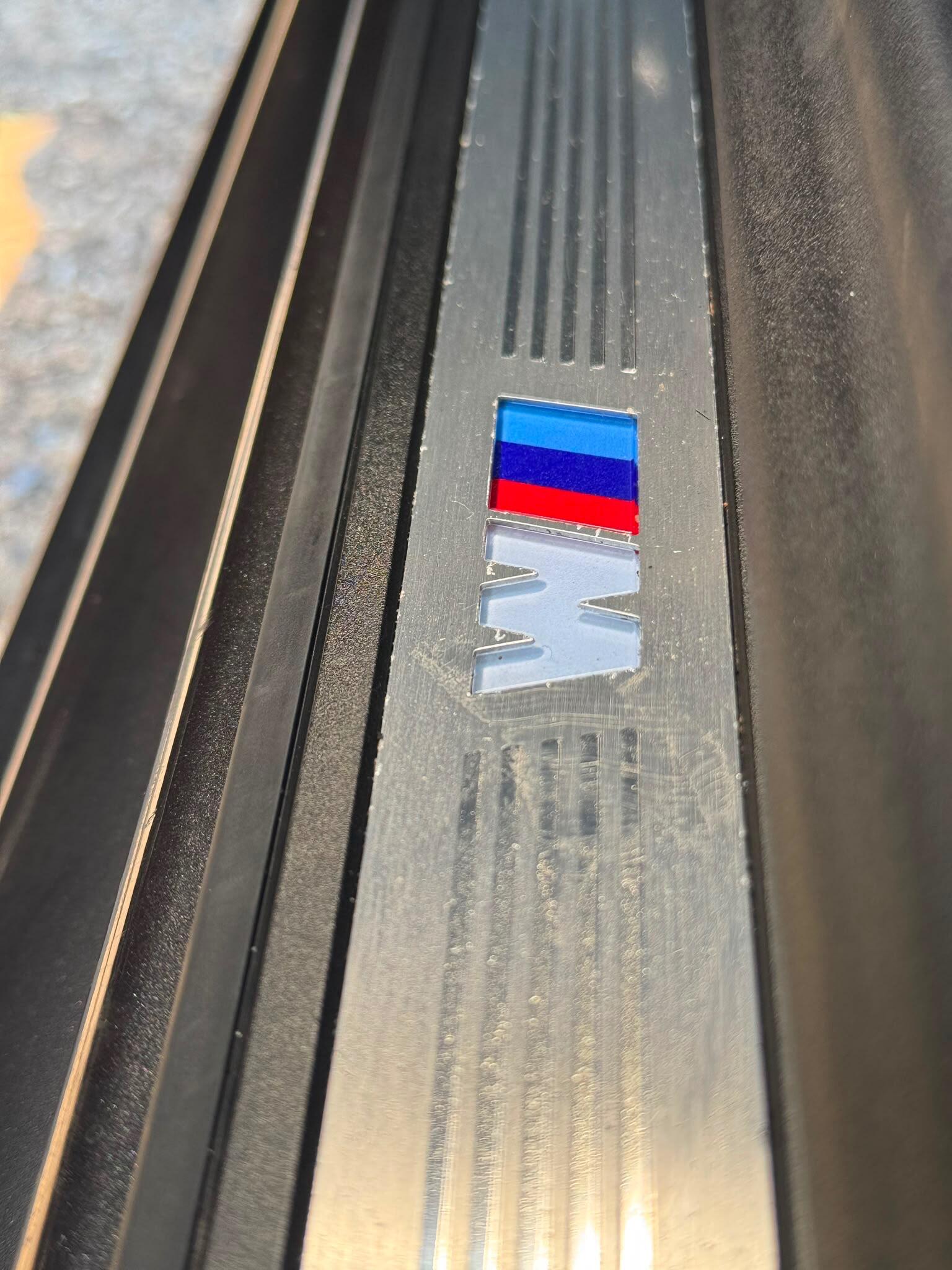 BMW 5 Series view 39