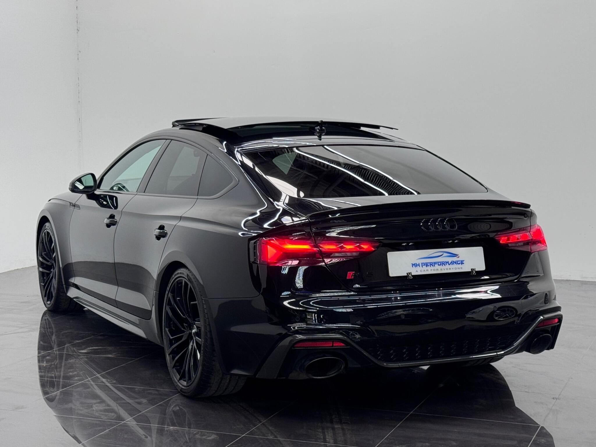 Audi RS5 view 28