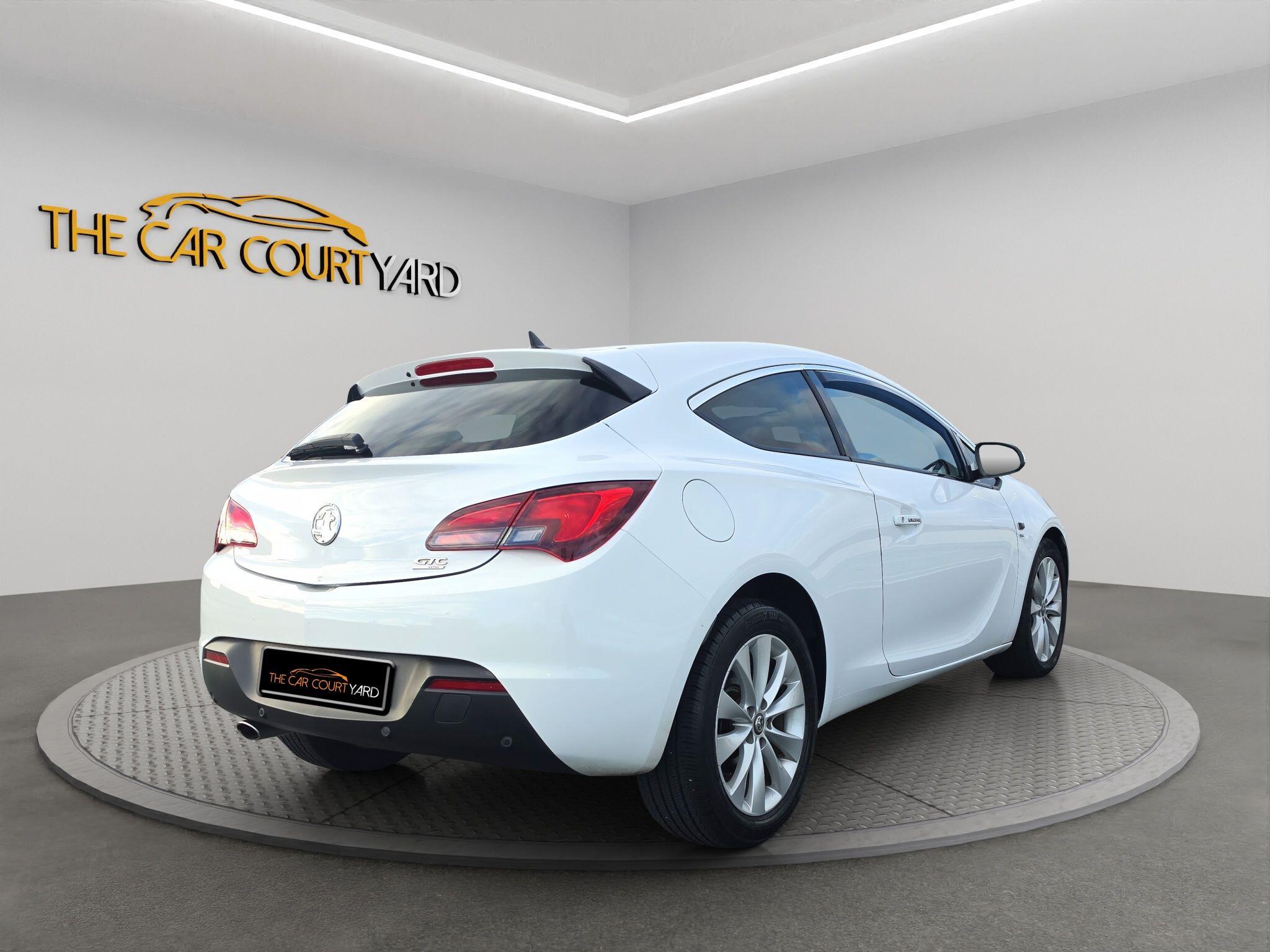 Vauxhall Astra GTC view 8