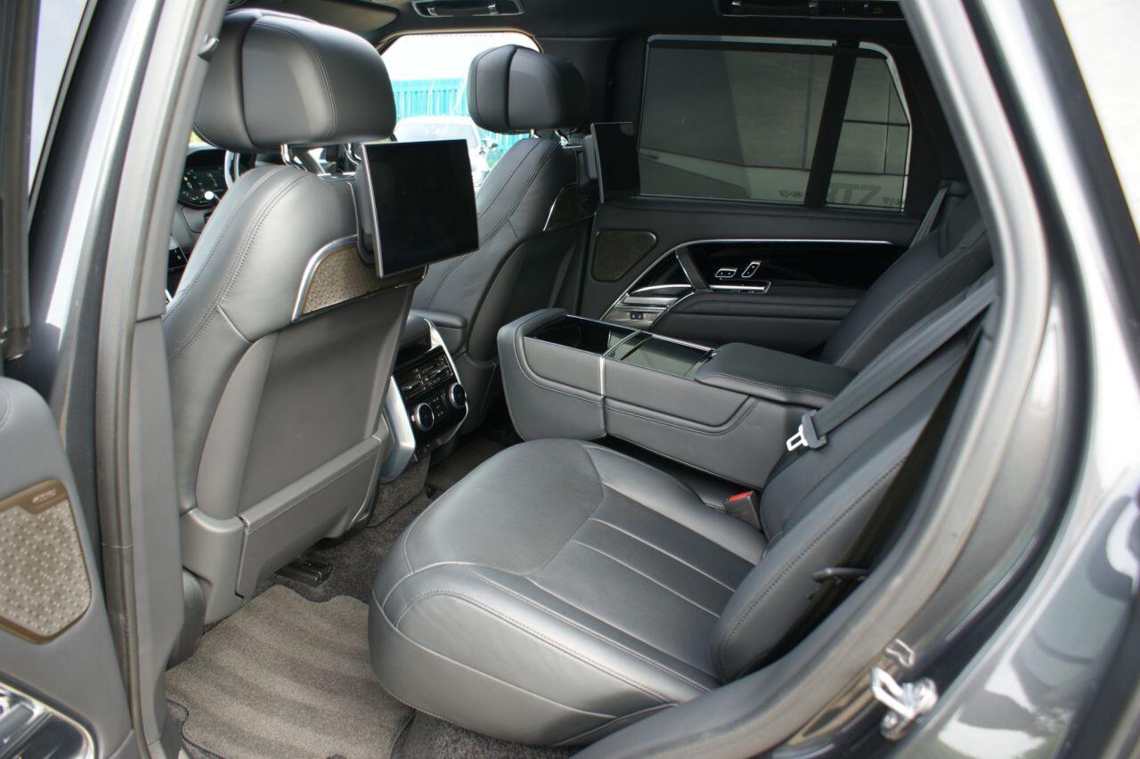 Land Rover Range Rover view 43