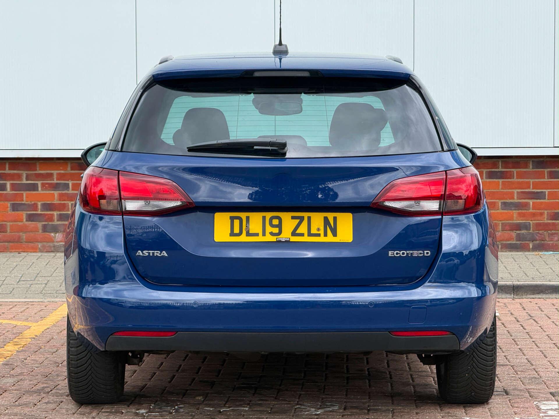 Vauxhall Astra view 7