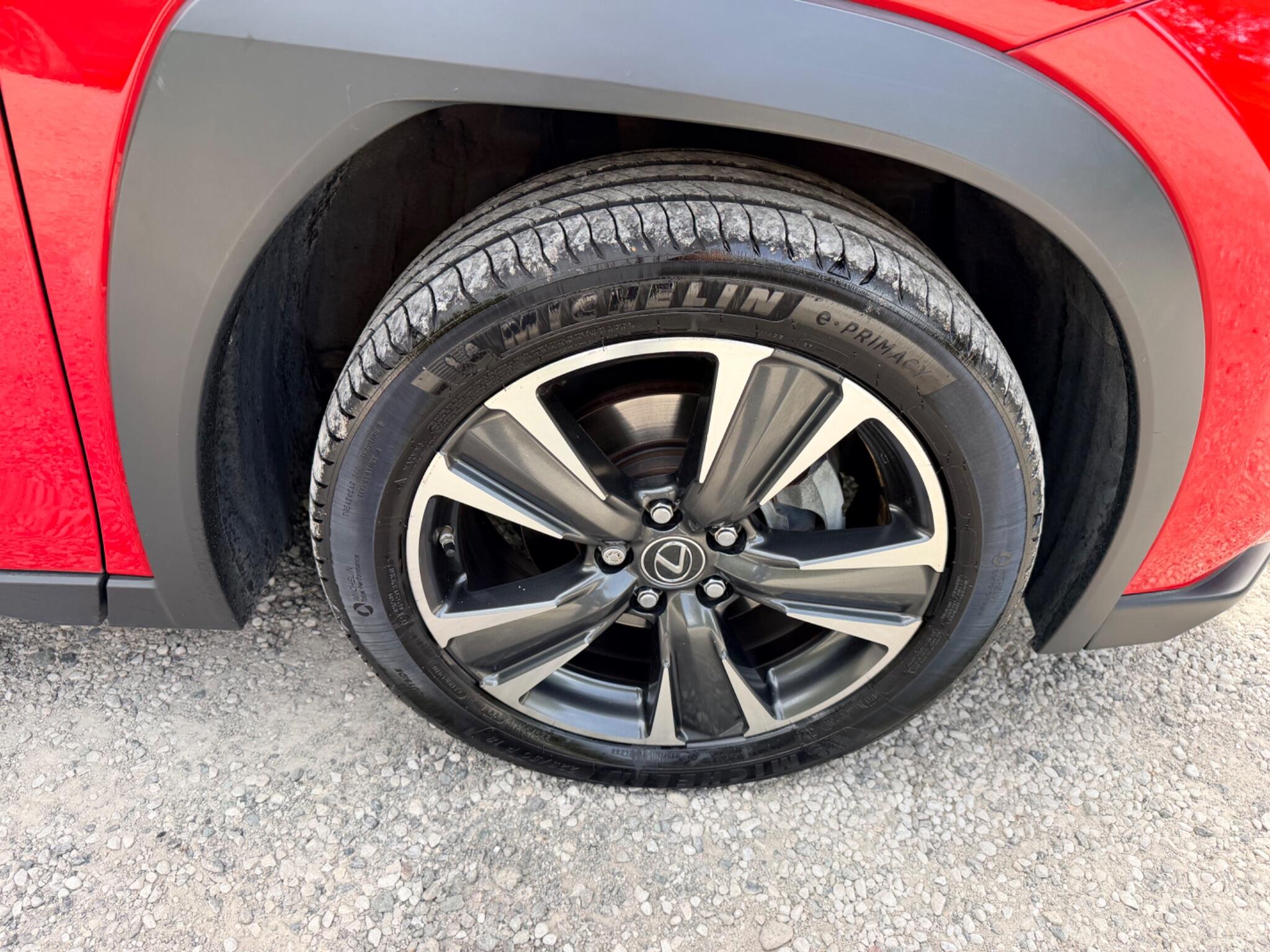 Lexus Ux view 38
