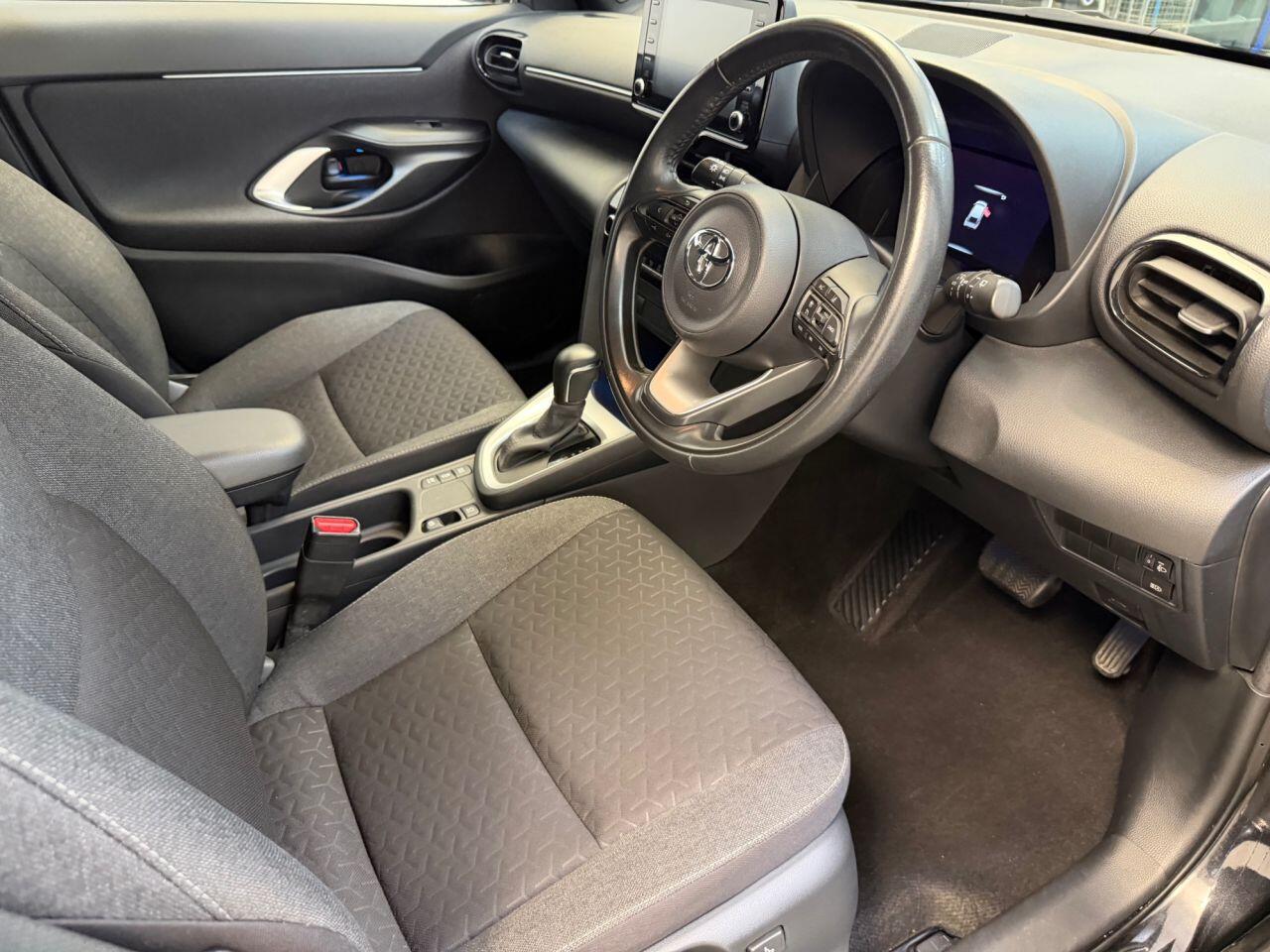 Toyota Yaris Cross view 40