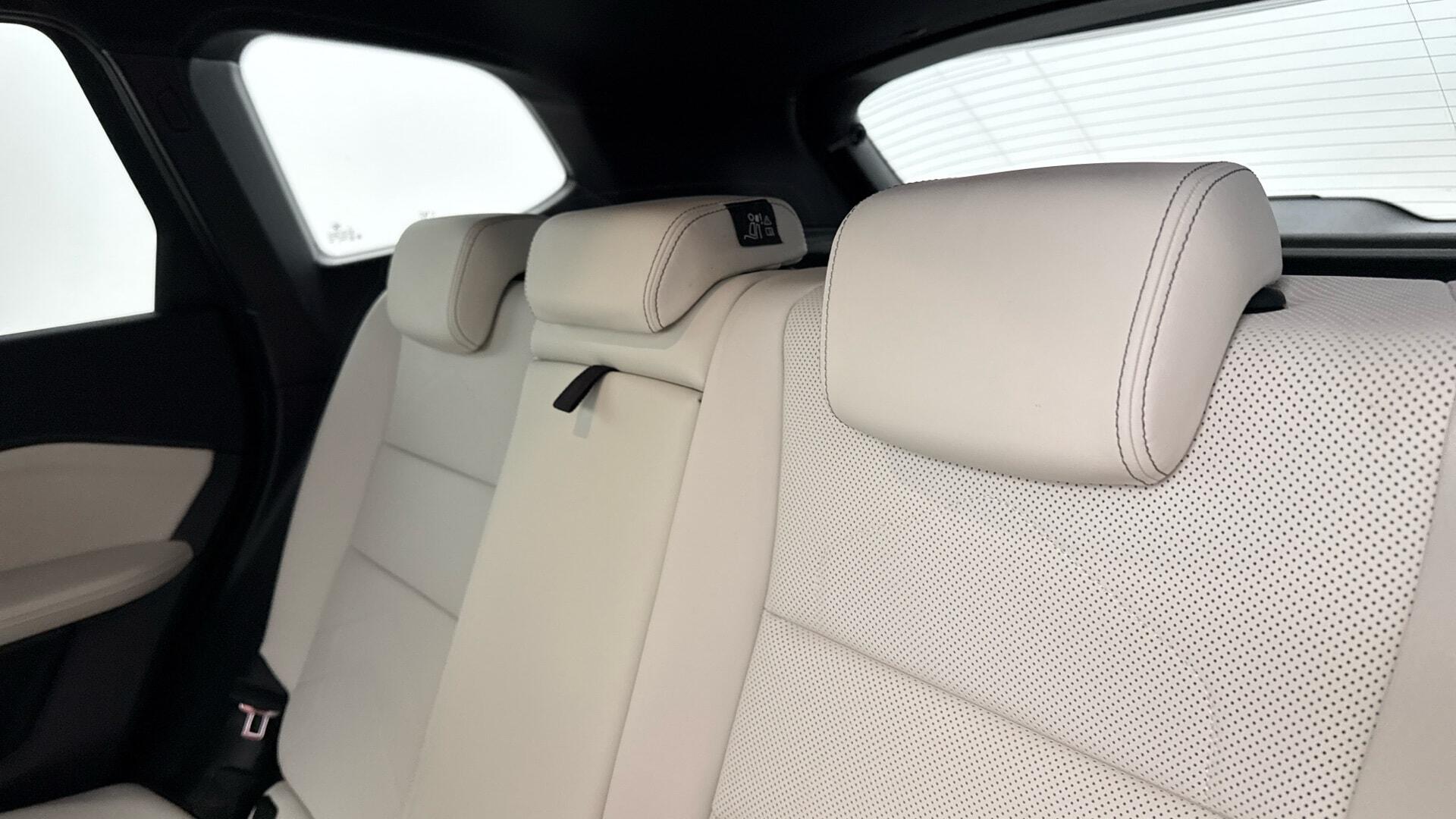 BMW iX1 view 12
