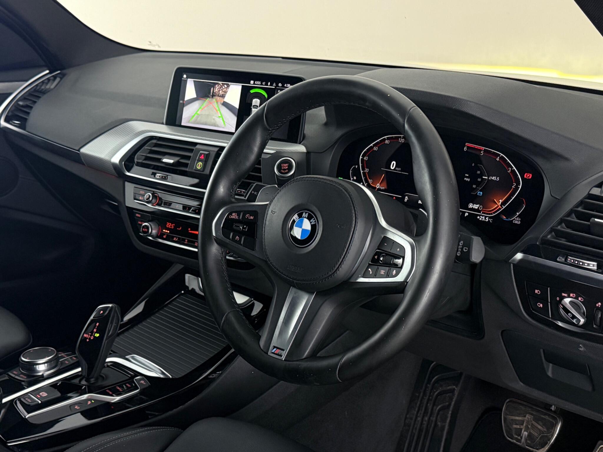BMW X3 view 3
