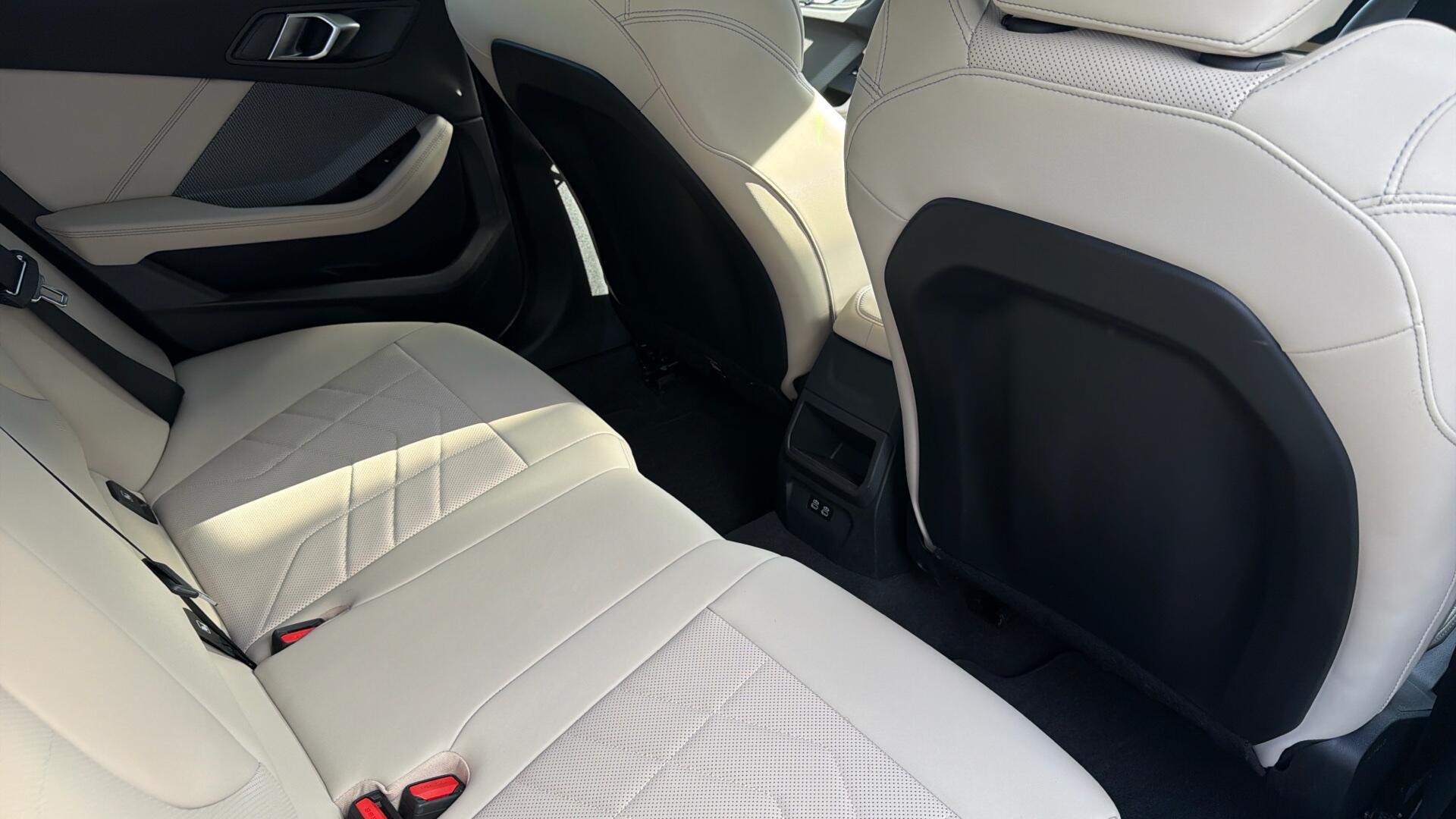 BMW 1 Series view 34
